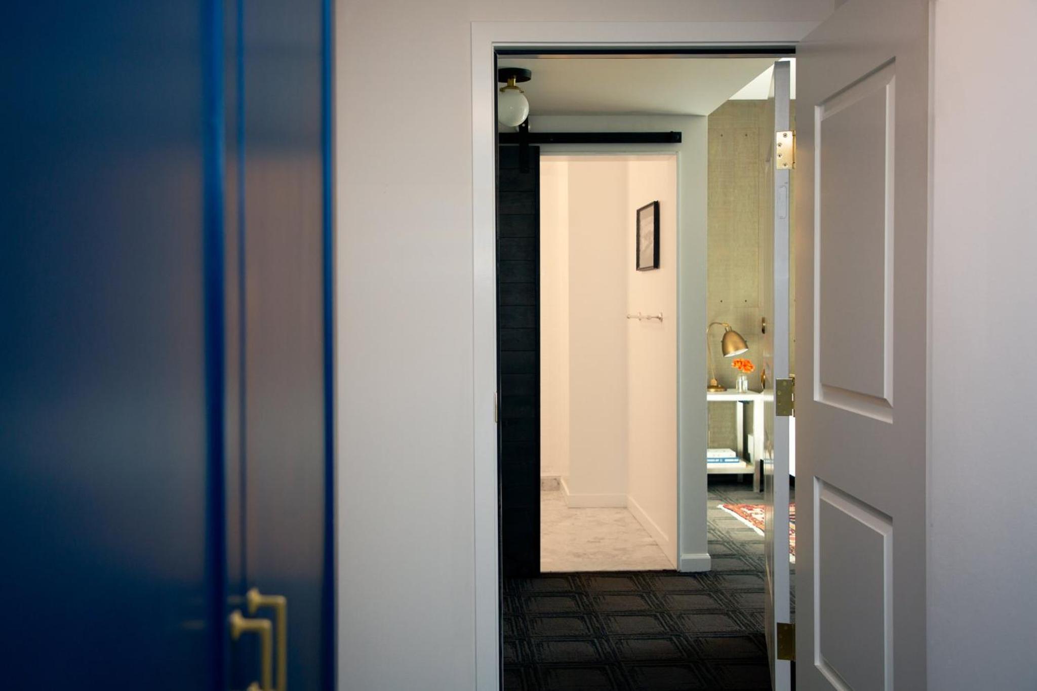 One-Bedroom King Spa Suite