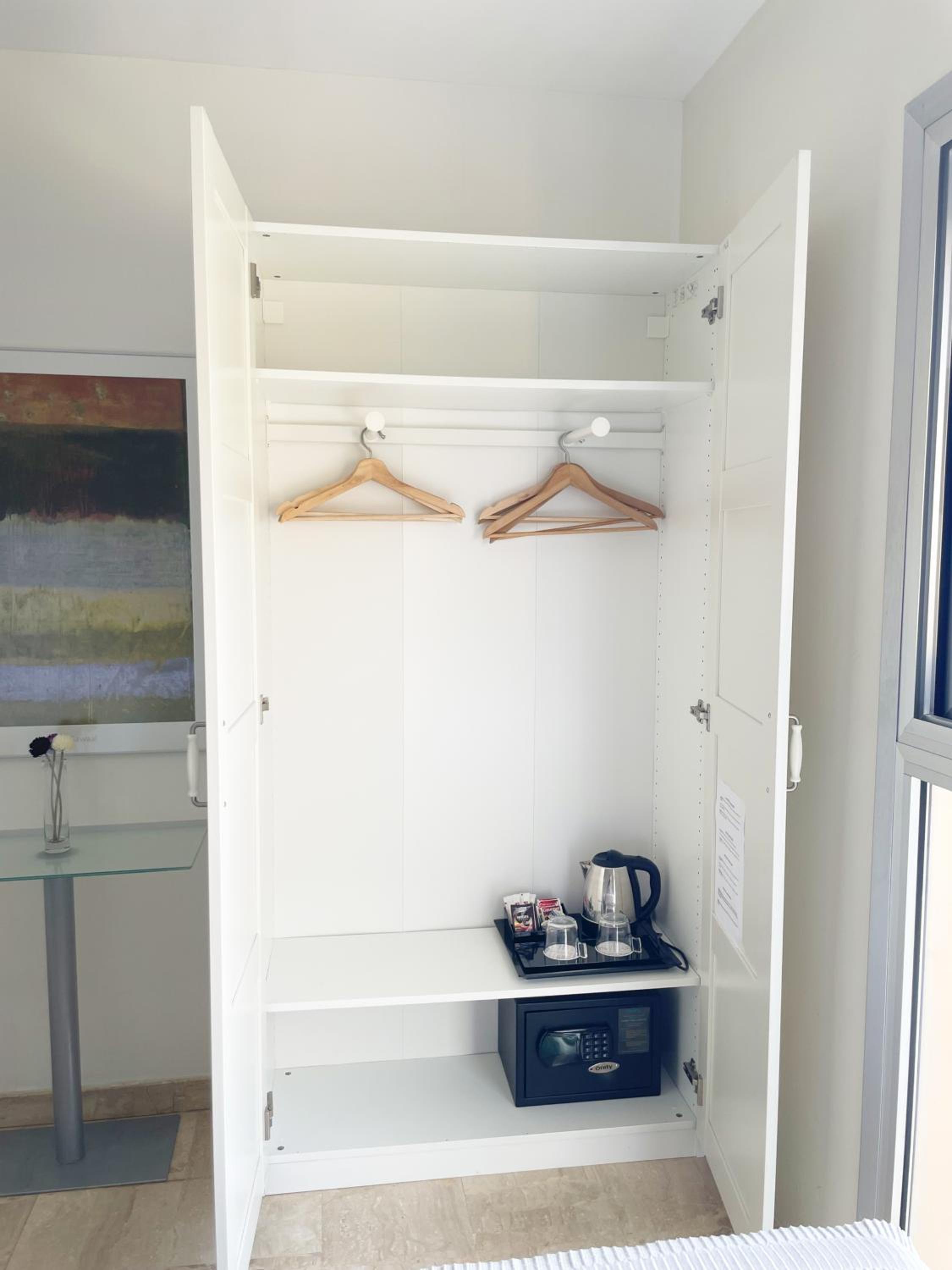 Double or Twin Room - Photo 19