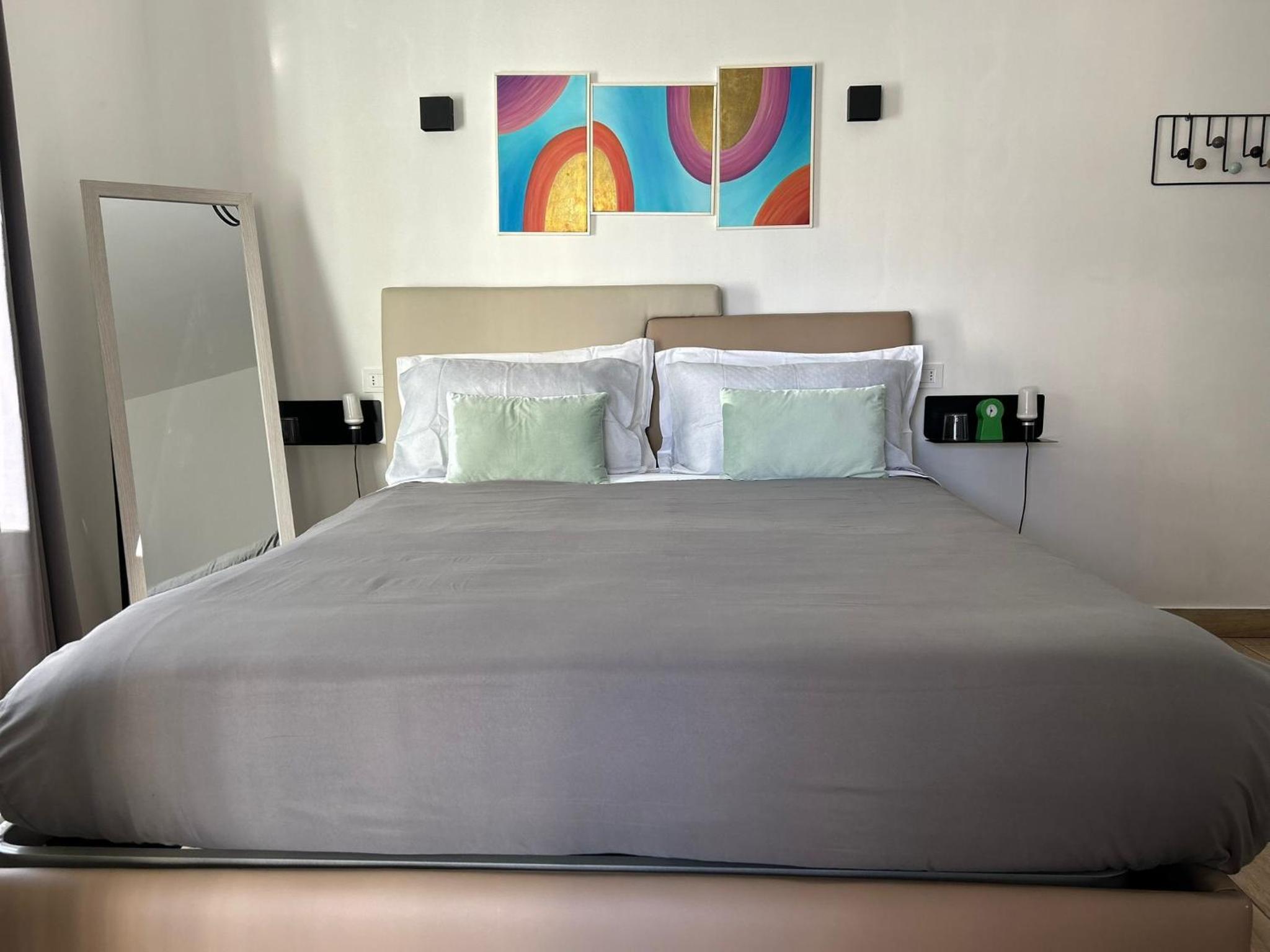 Superior King Room - Photo 18