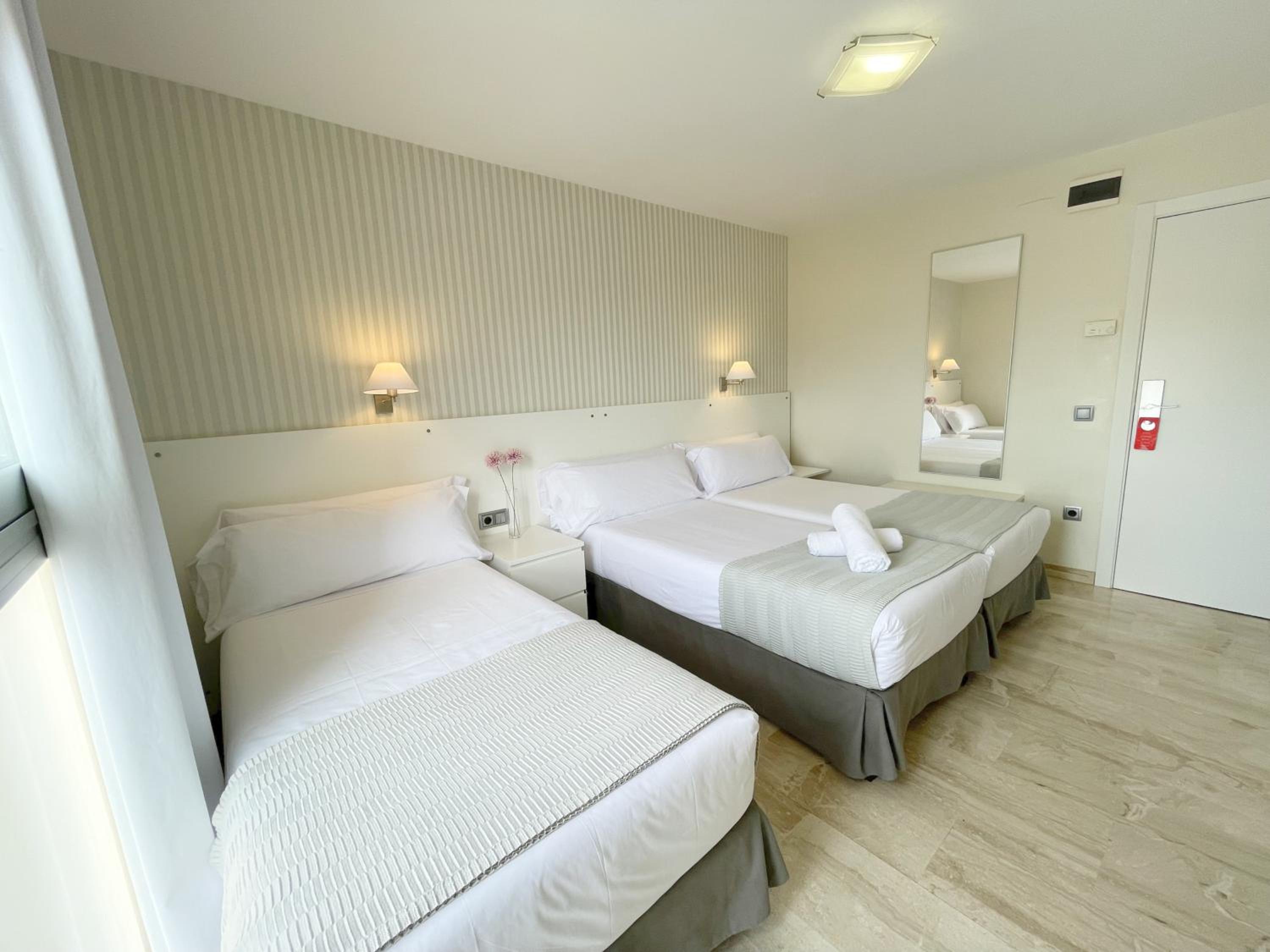 Triple Room - Photo 19