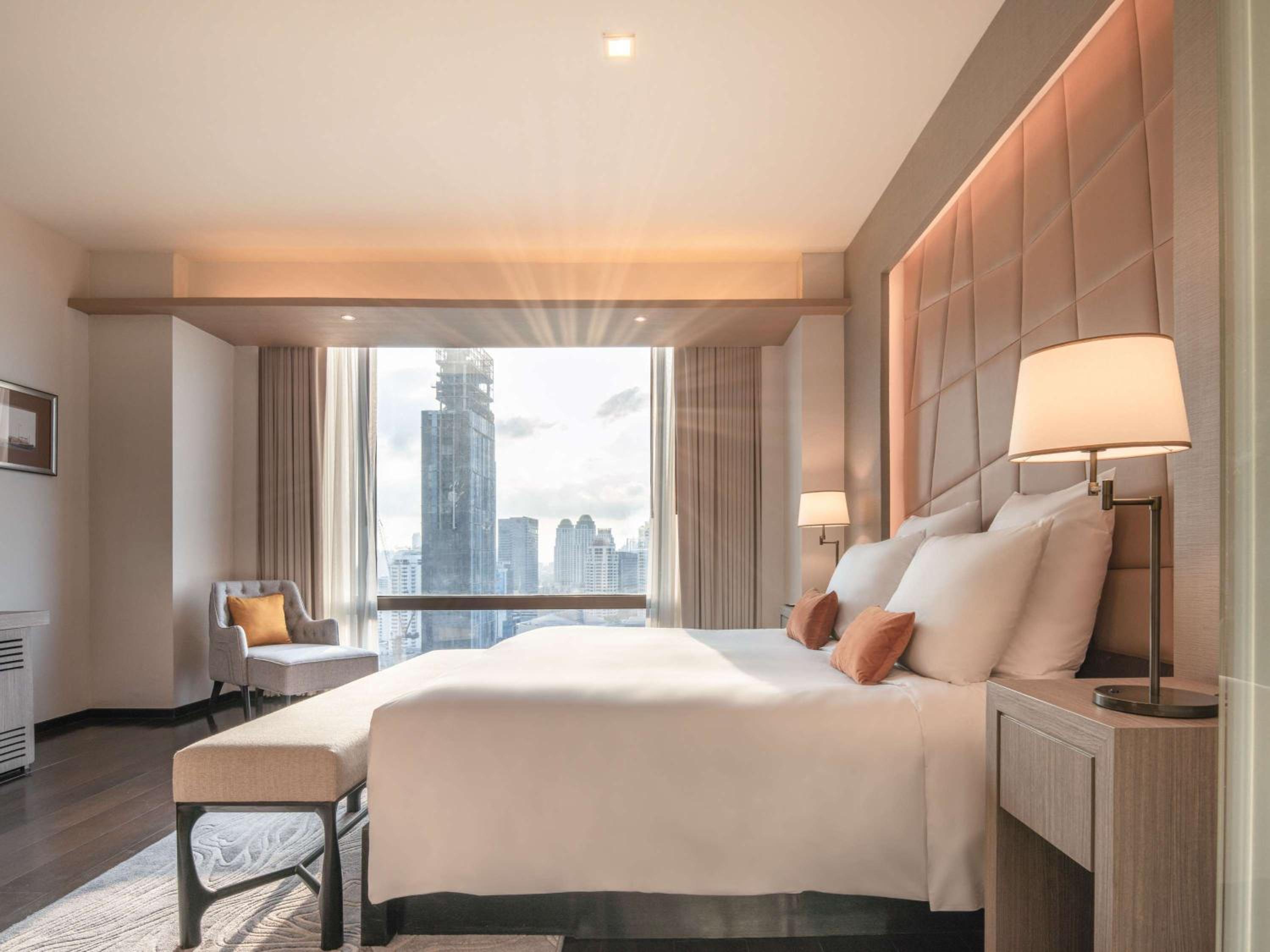 Deluxe King Room