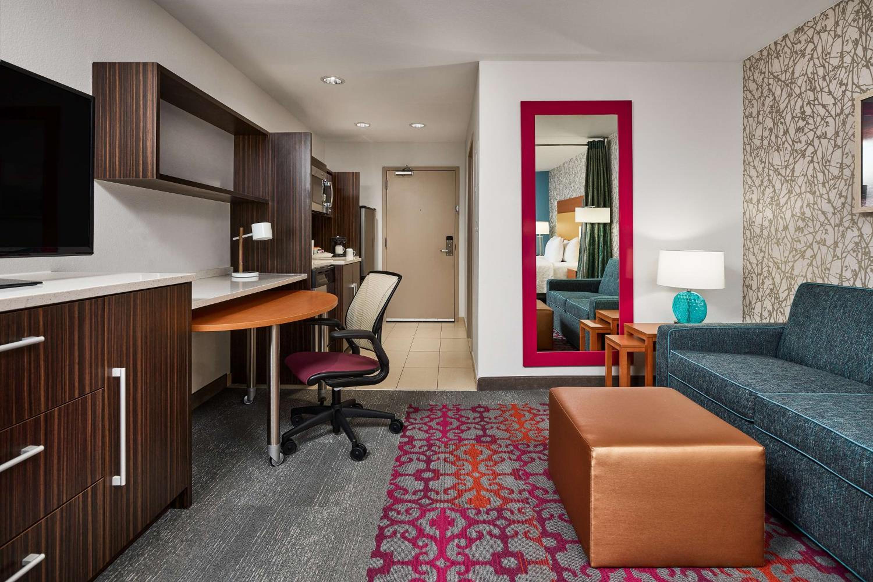 King Studio Suite - Hearing Access/Non-Smoking