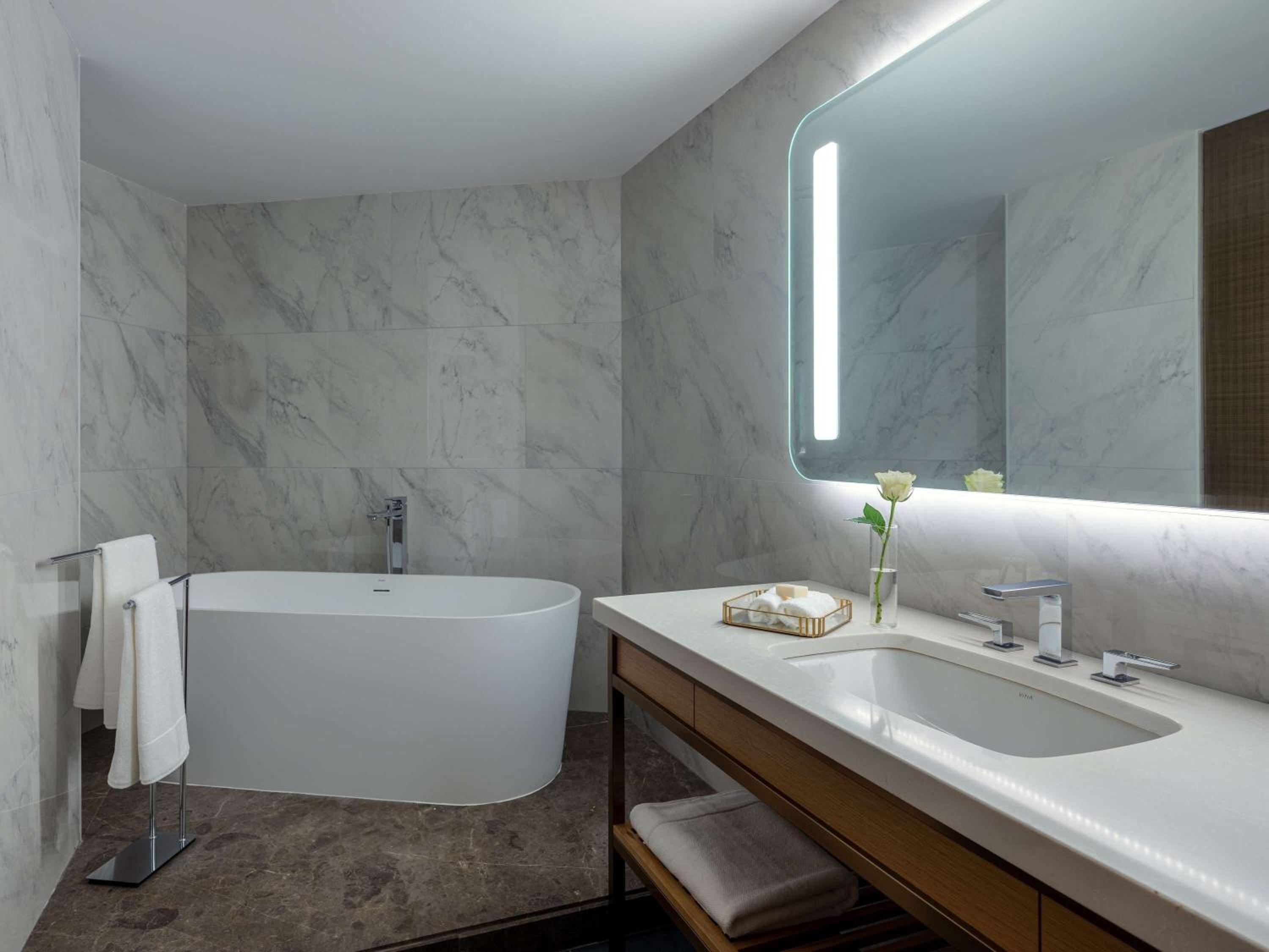 Junior King Suite with Club Millesime Access