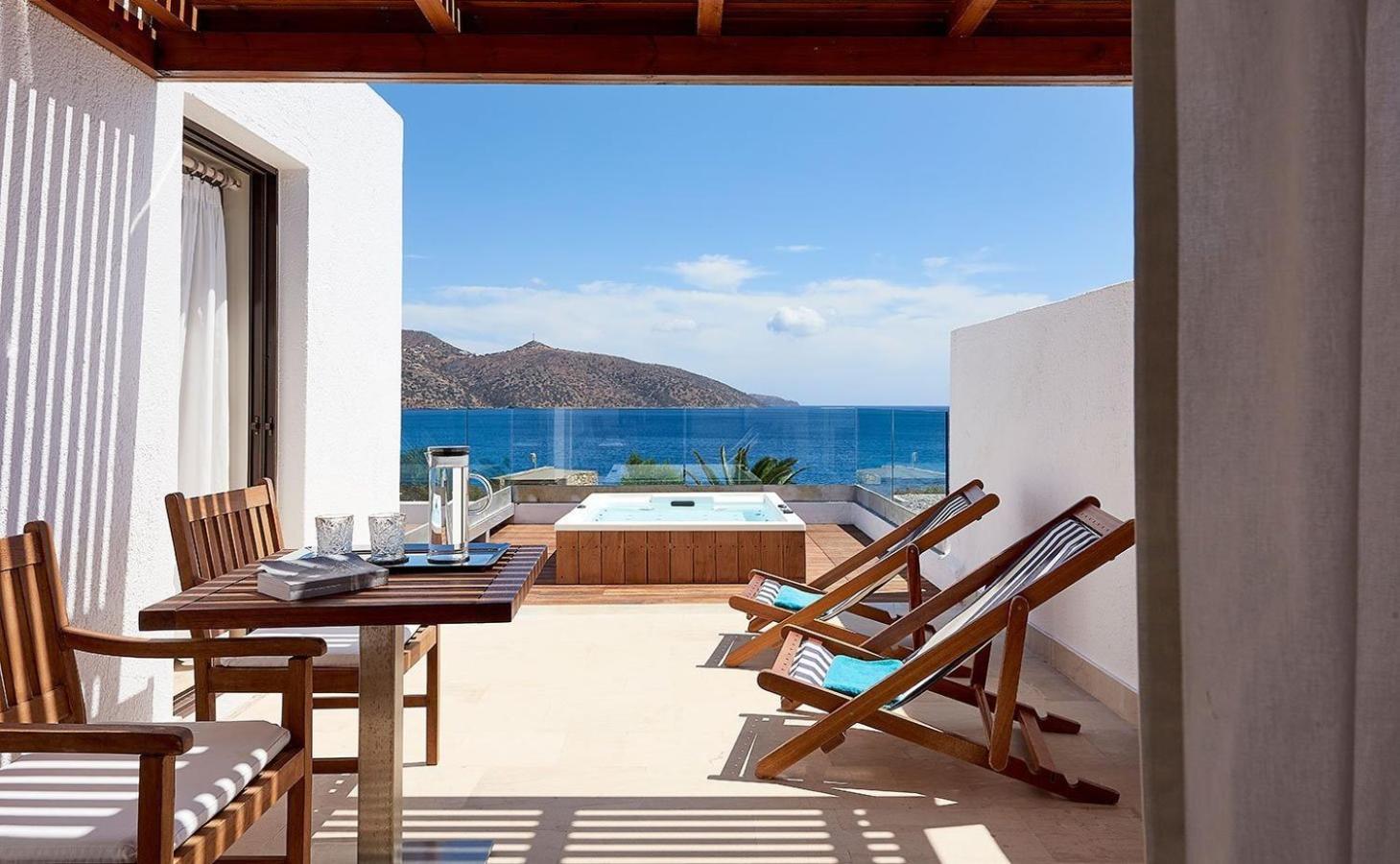 Club Suite Outdoor Hot Tub Seafront View