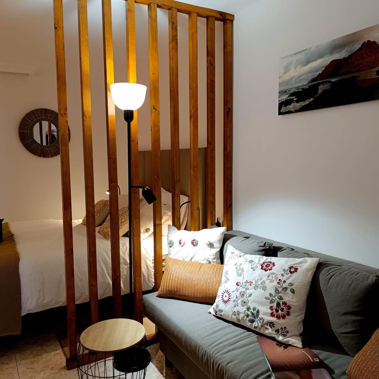 One-Bedroom Apartment photo 3