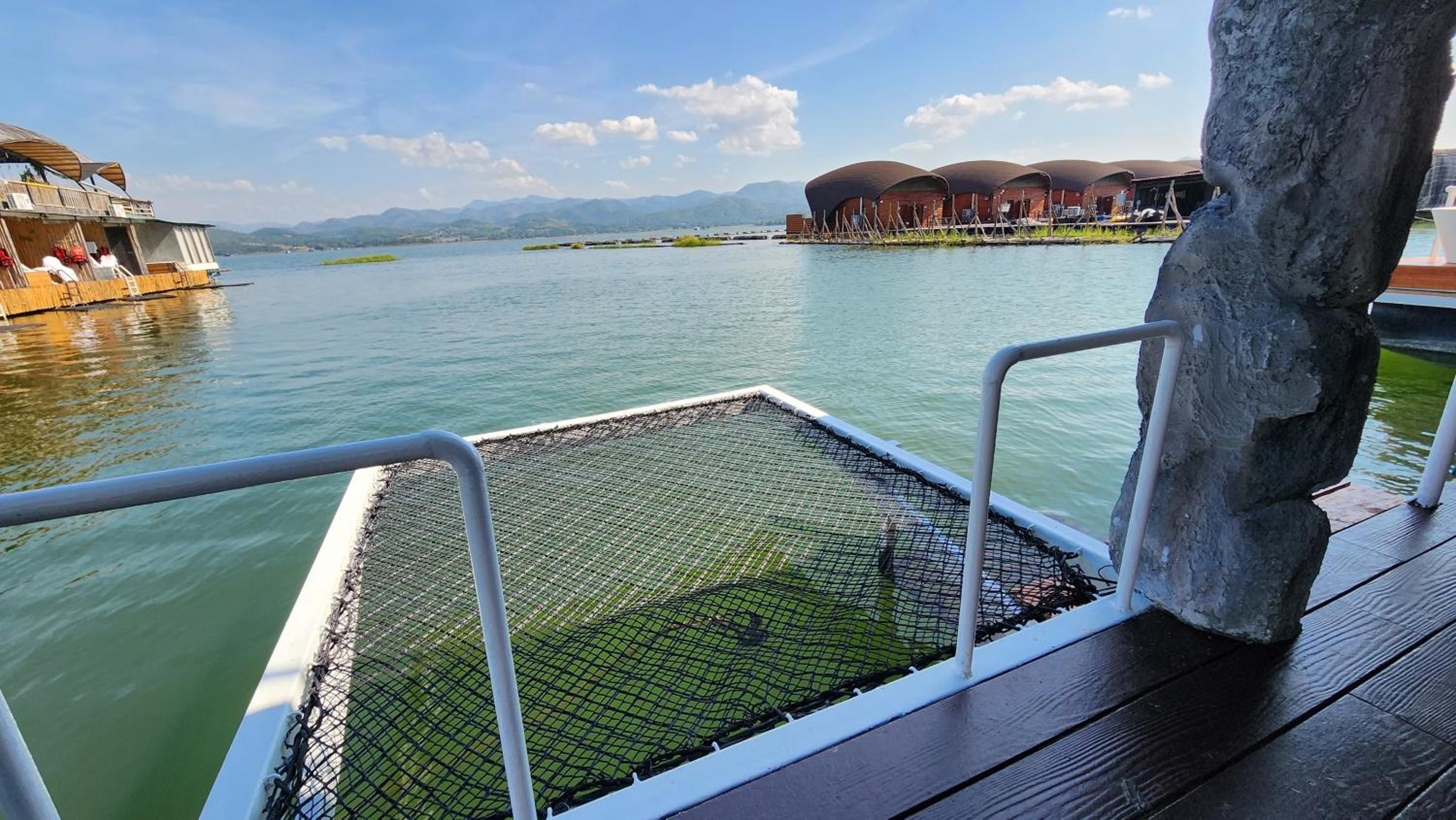 Double Room with Lake View - Photo 9