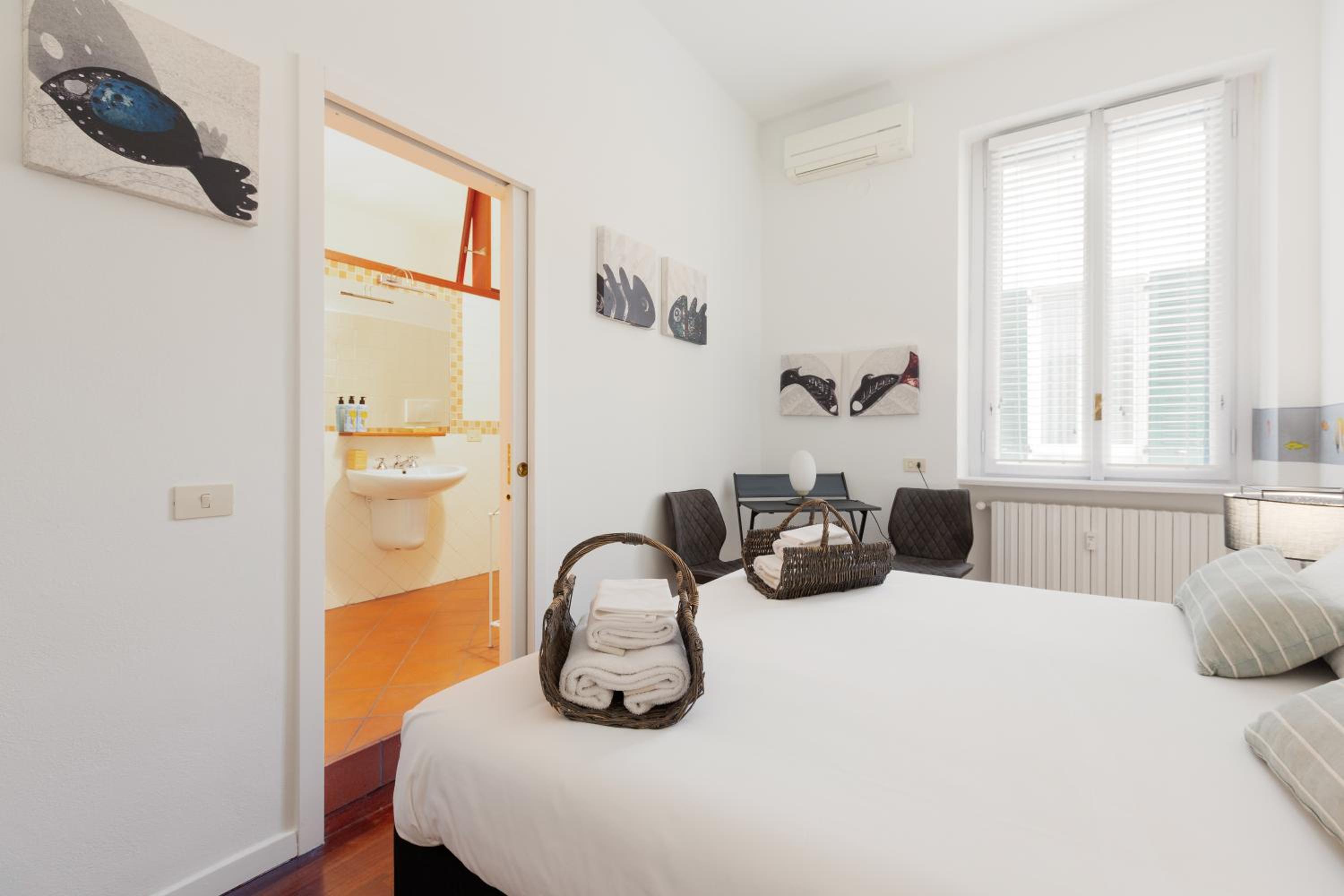 Two-Bedroom Apartment - Via della Moscova 27