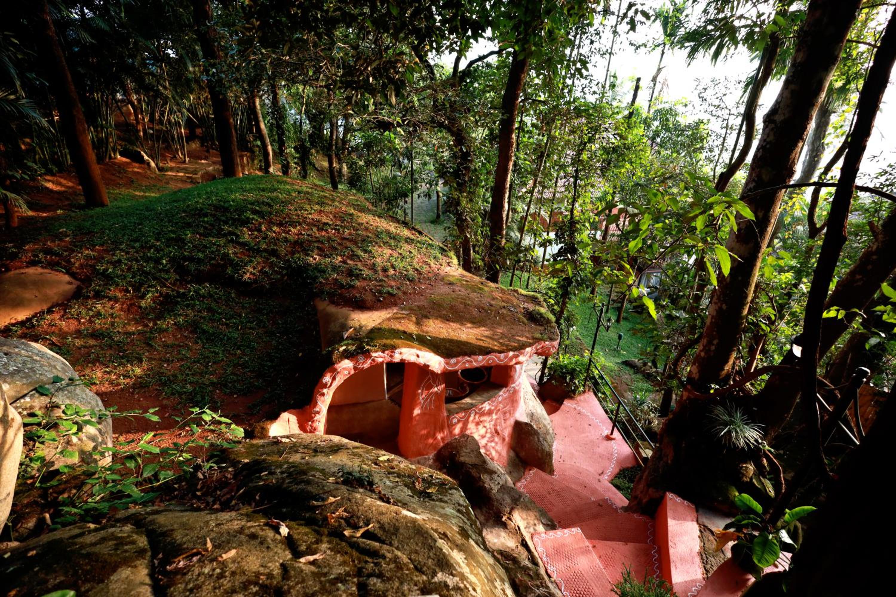 Solitude Mud Cave - Photo 12