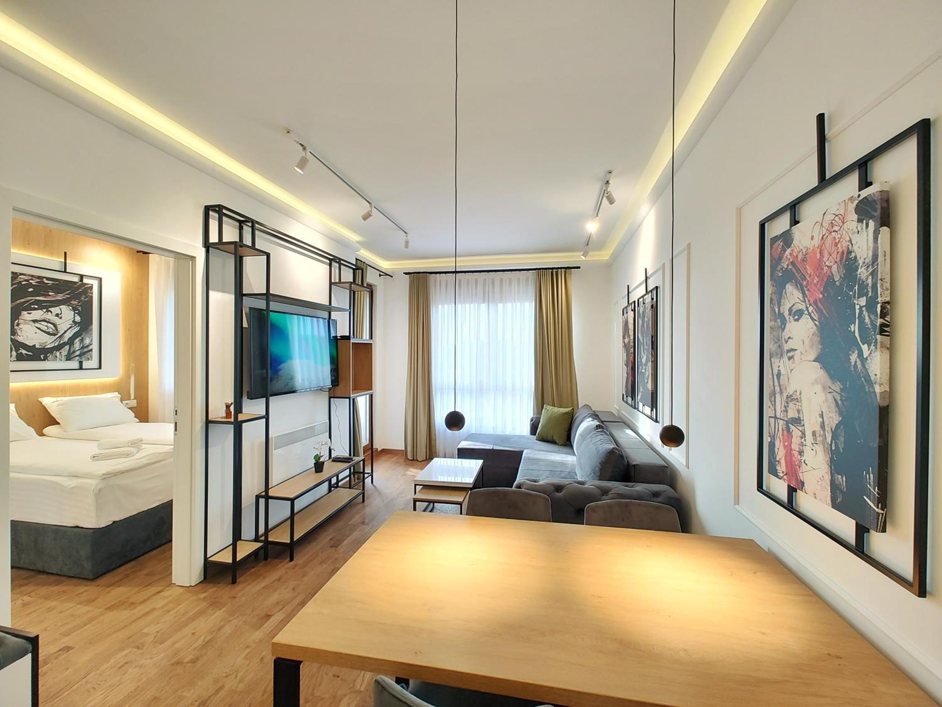 One-Bedroom Apartment