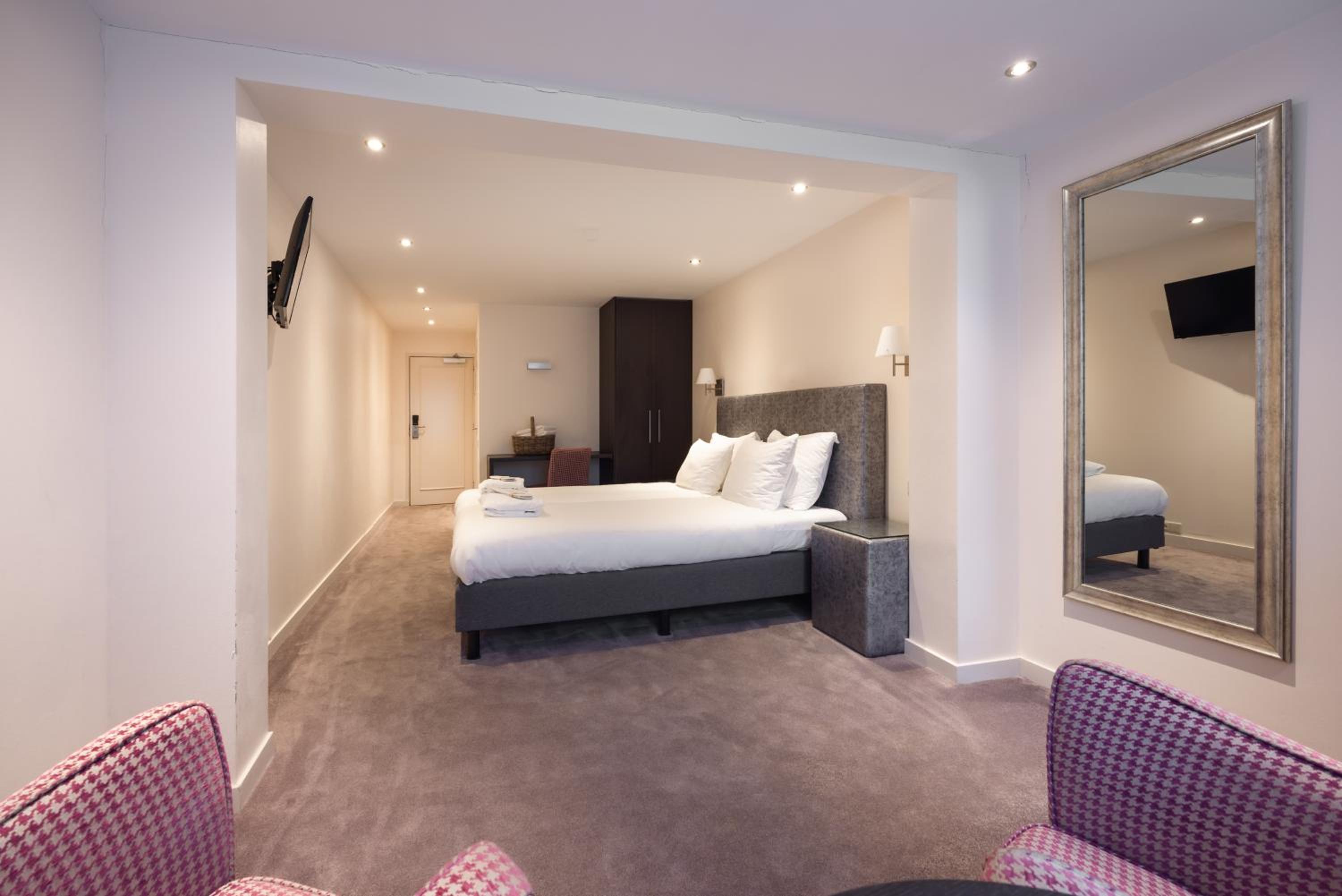 Deluxe Double Room - Photo 4