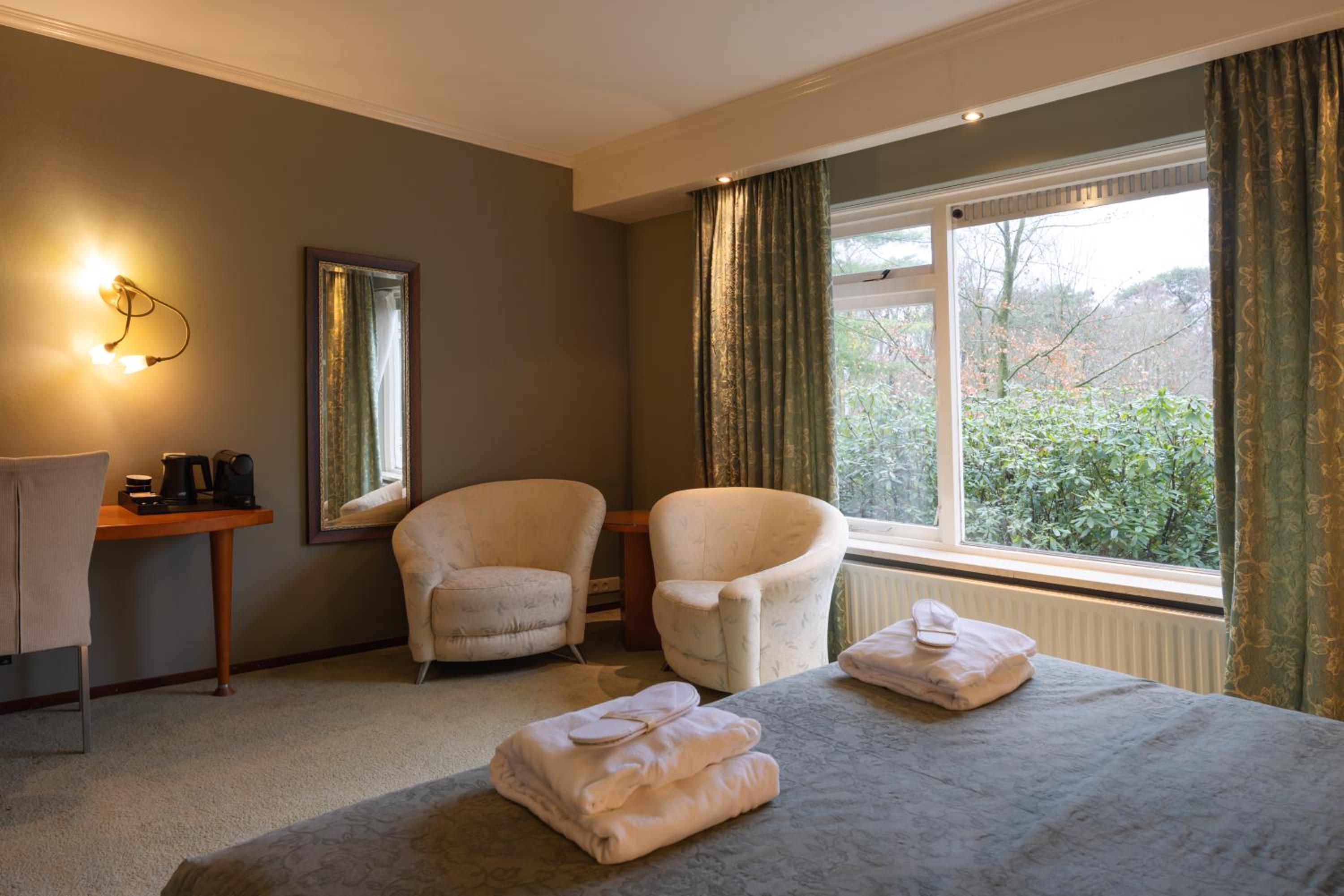 Deluxe Classic Room - Photo 4
