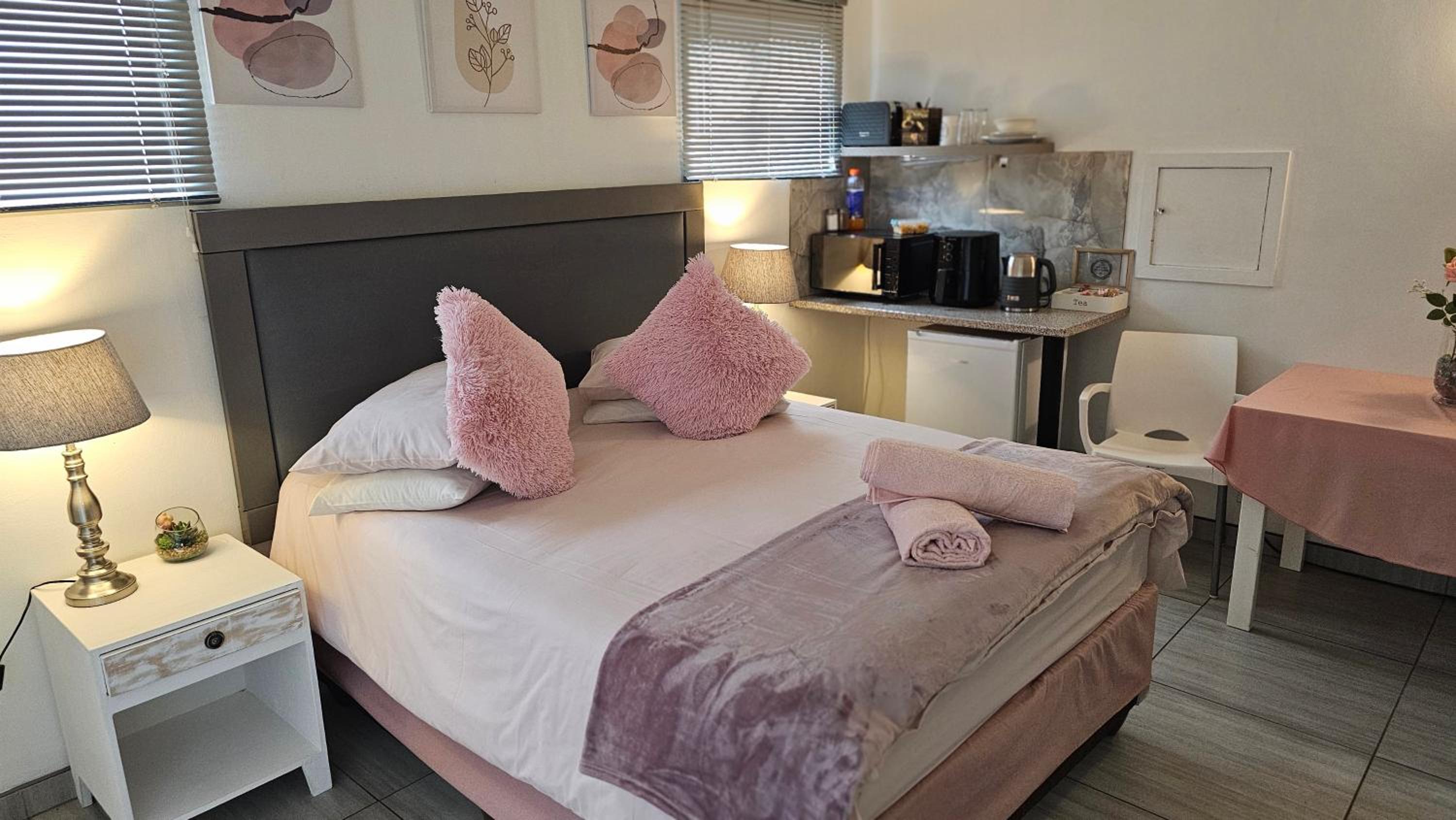 Deluxe Queen Room photo 2