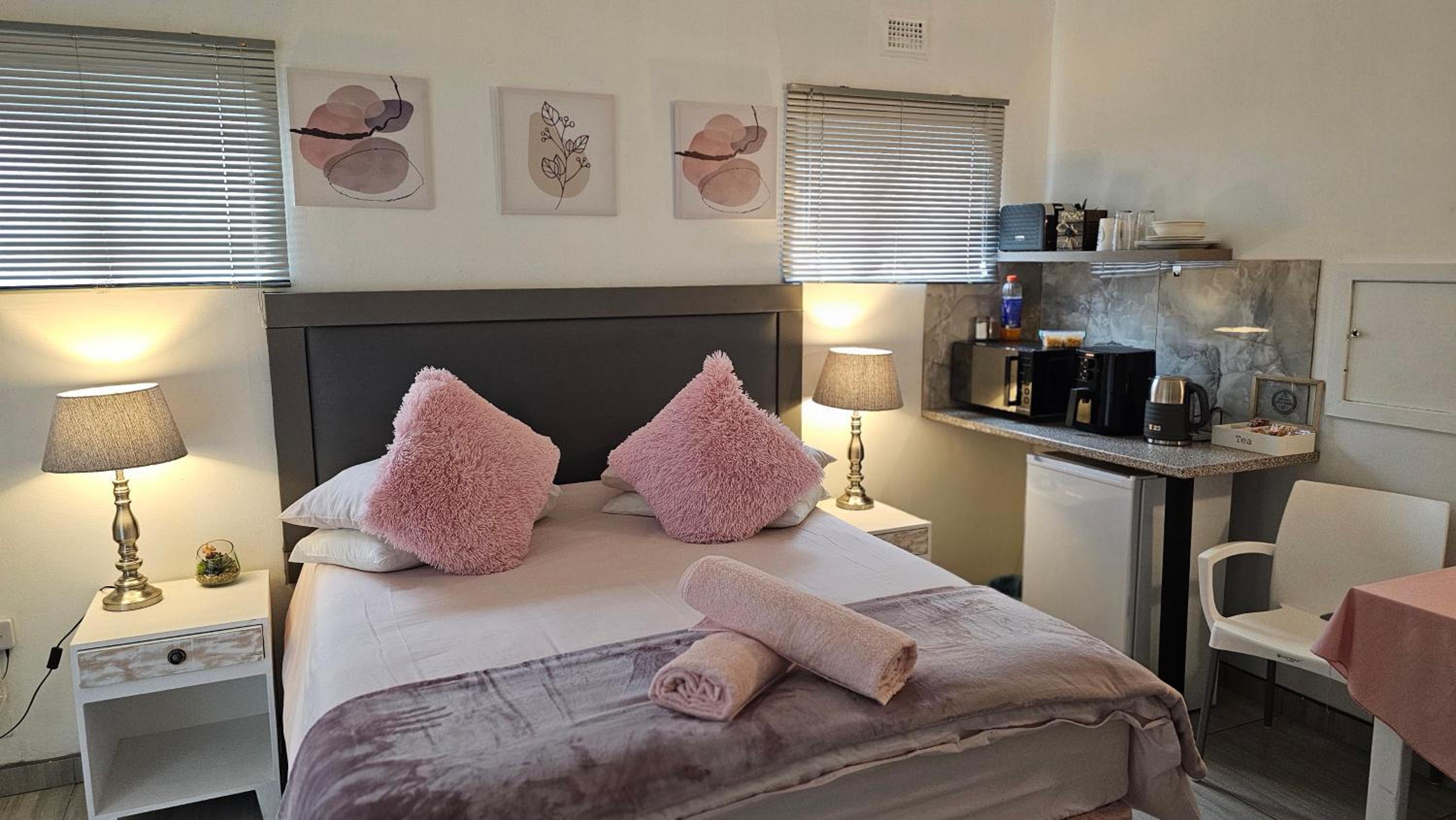 Deluxe Queen Room photo 3