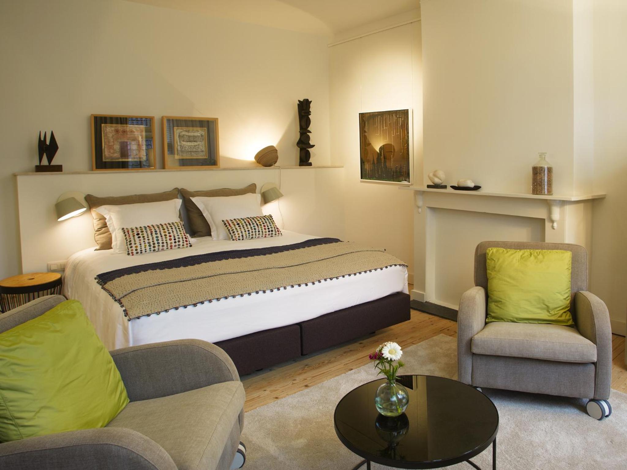Deluxe King Room