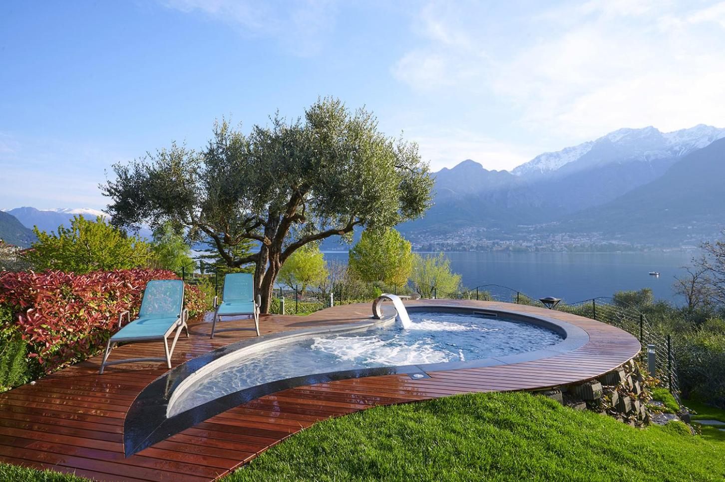 Villa with Private Pool - Photo 38