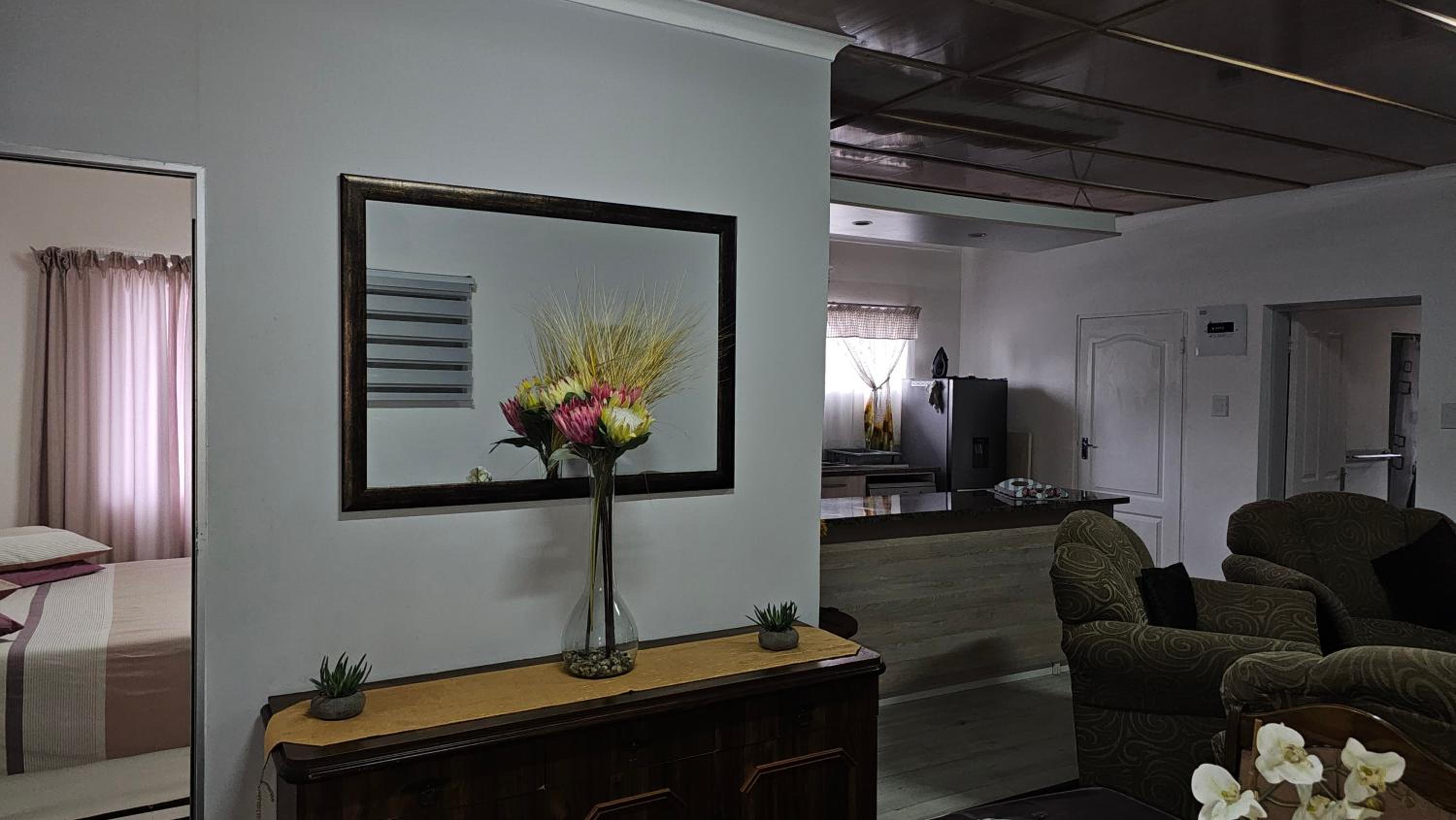 Family Room - Photo 6