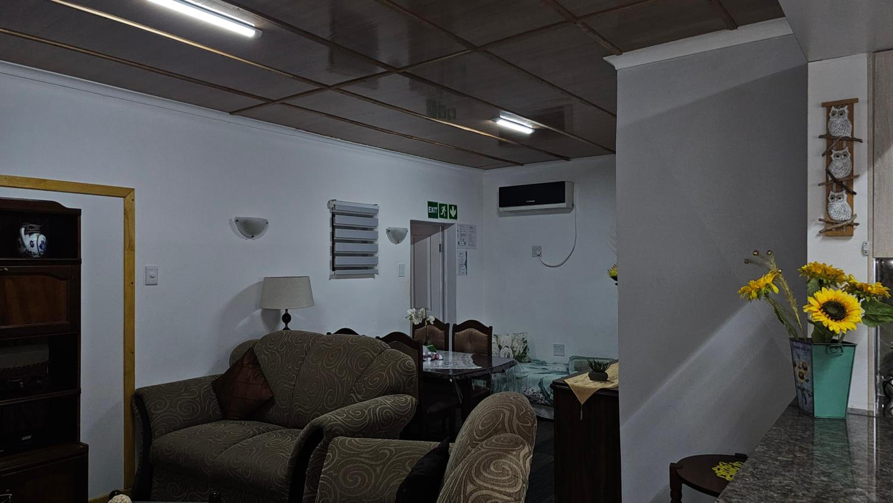 Family Room - Photo 14