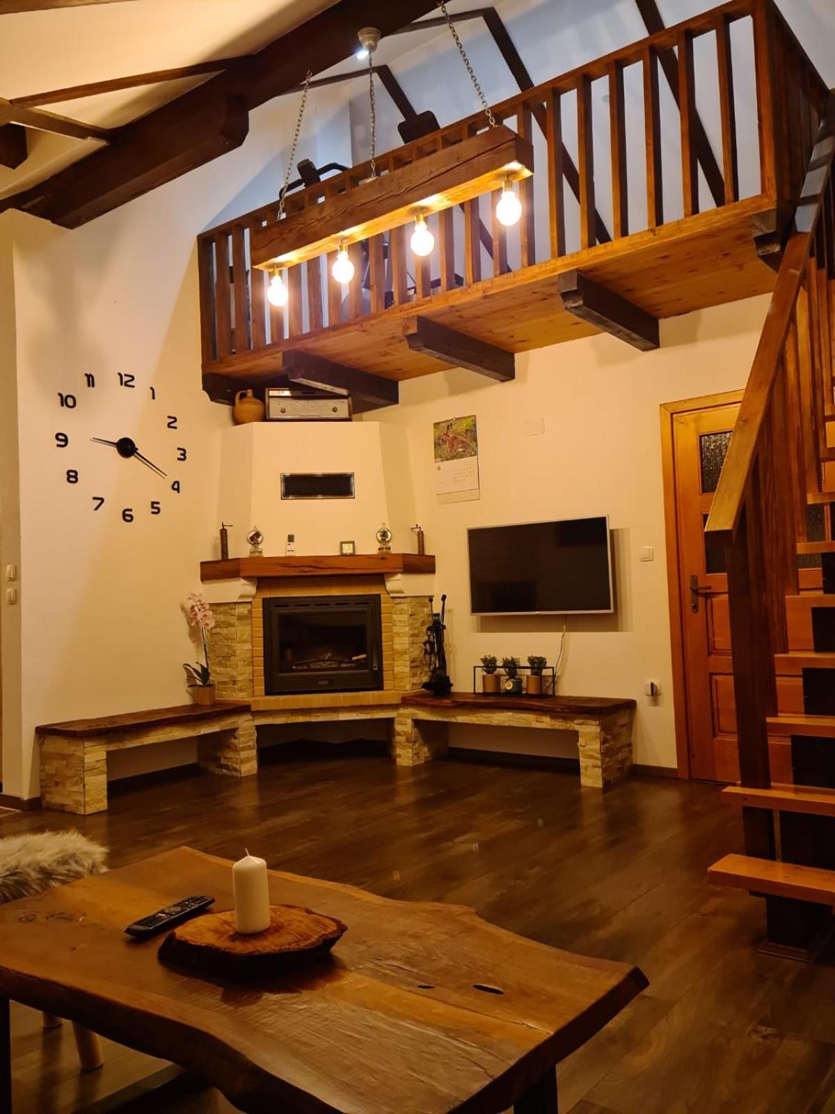 Three-Bedroom Apartment - Photo 30
