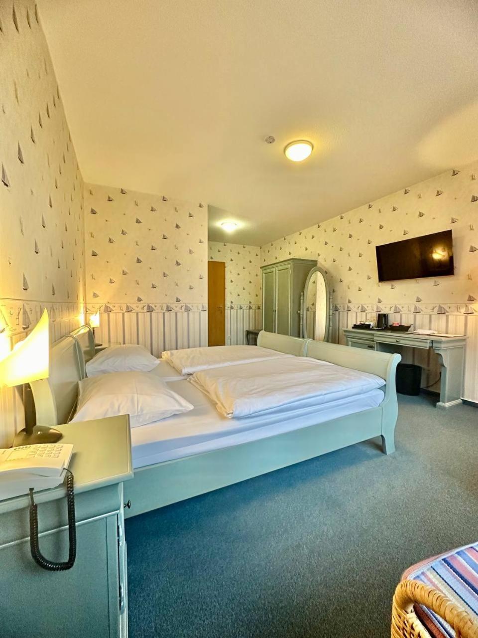 Deluxe Double Room with Bath