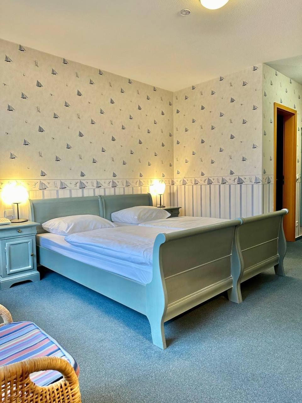 Deluxe Double Room with Bath photo 3