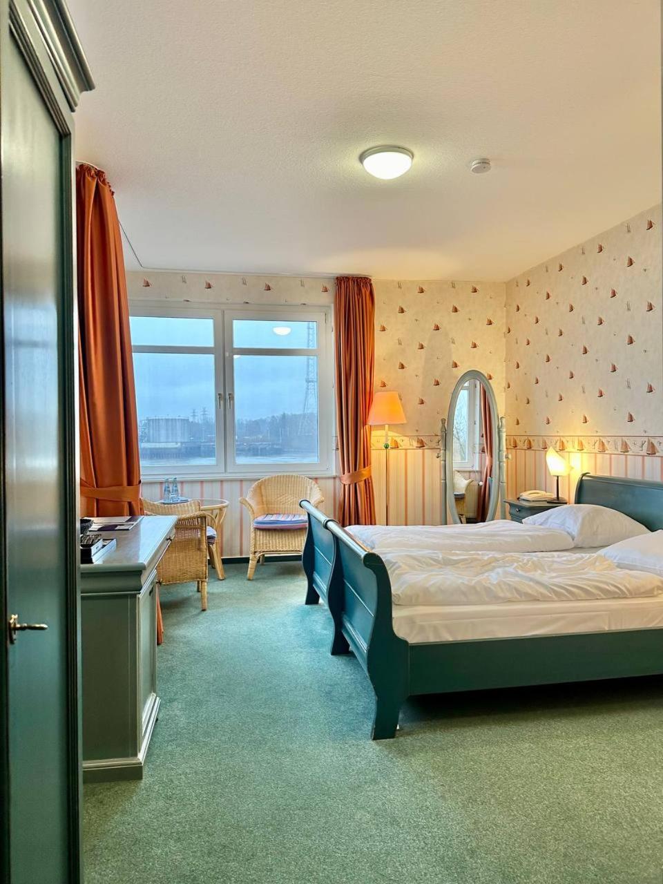 Deluxe Double or Twin Room with River View