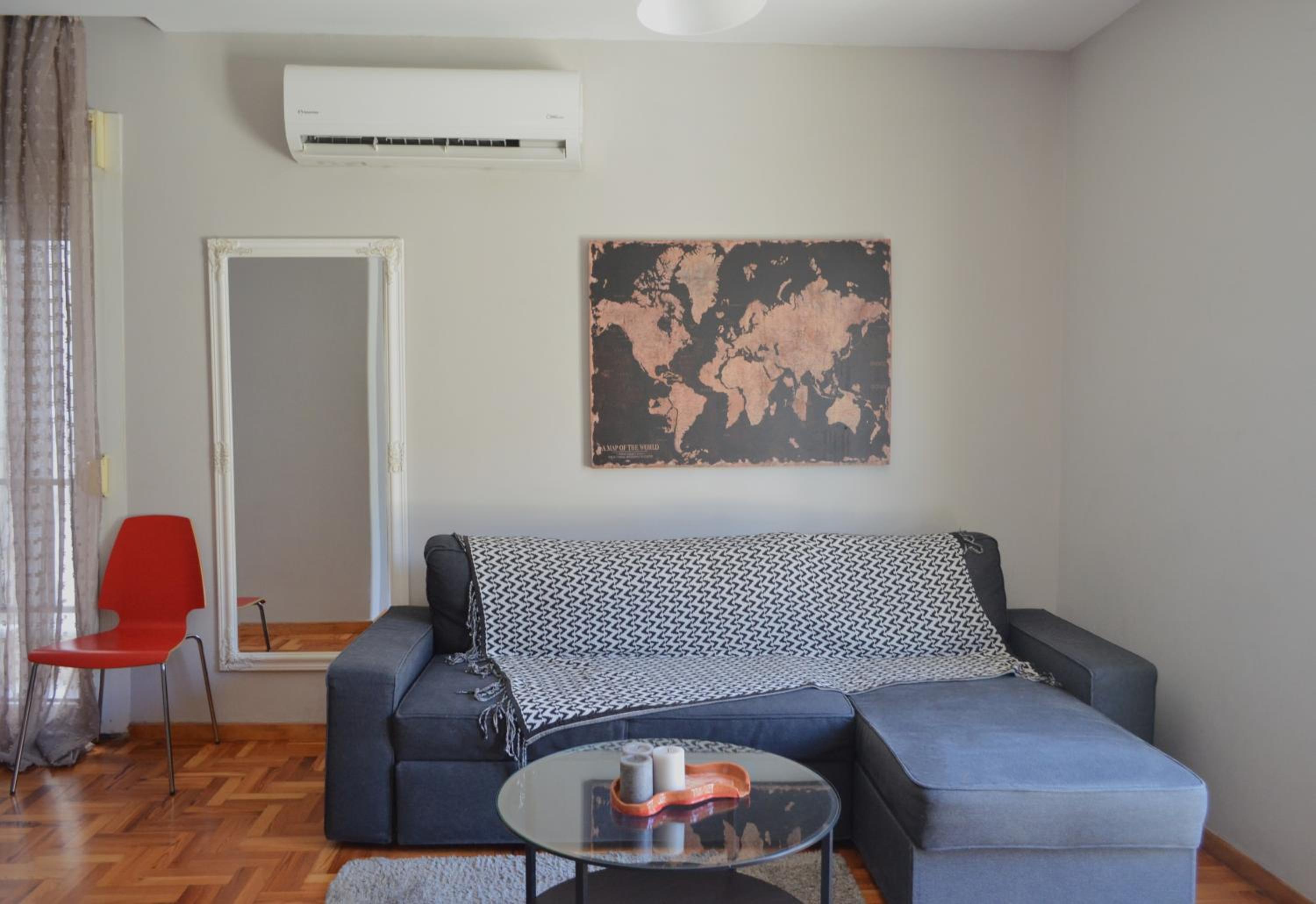 Penthouse Apartment - Photo 3