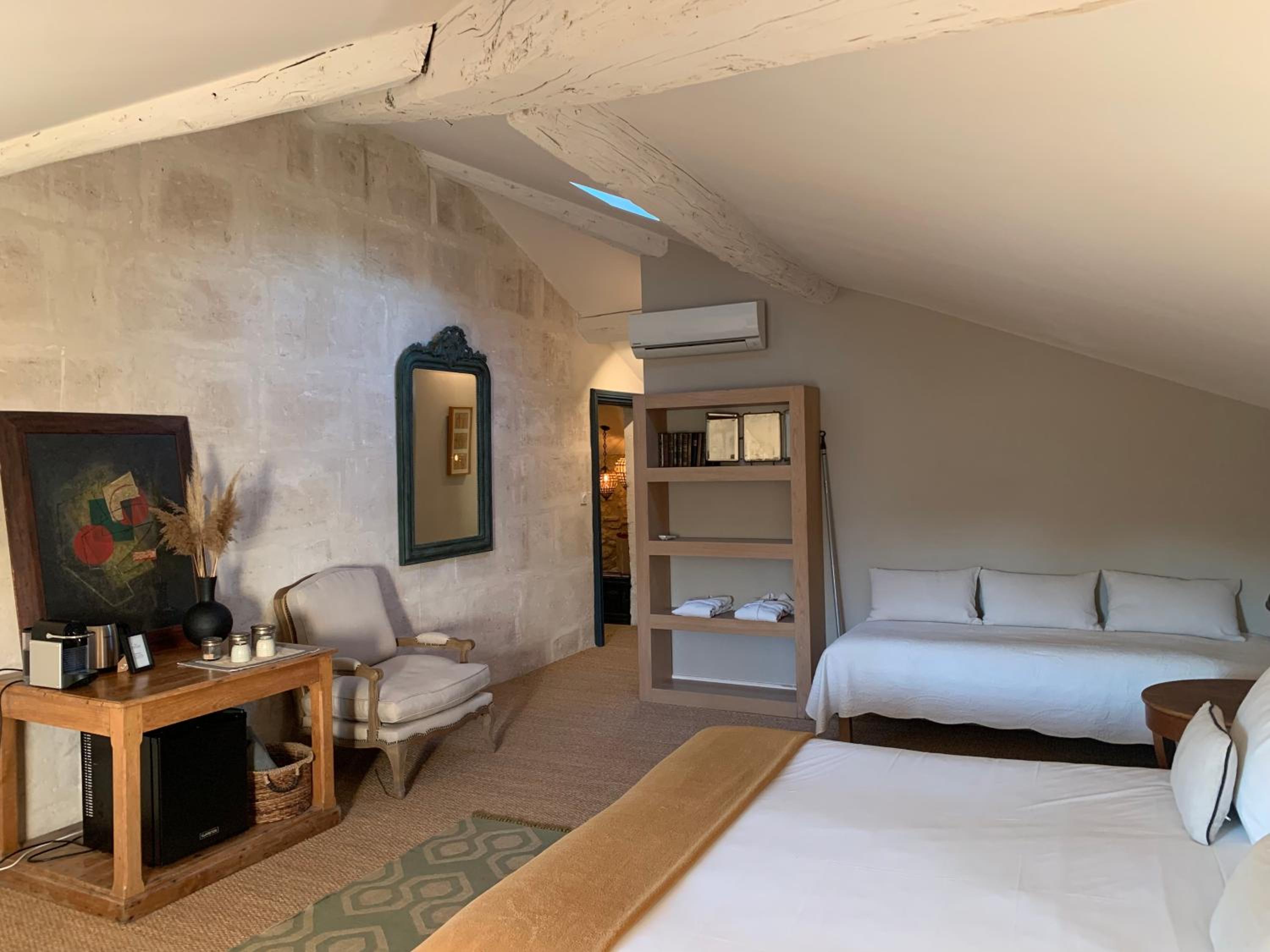 Deluxe King Suite