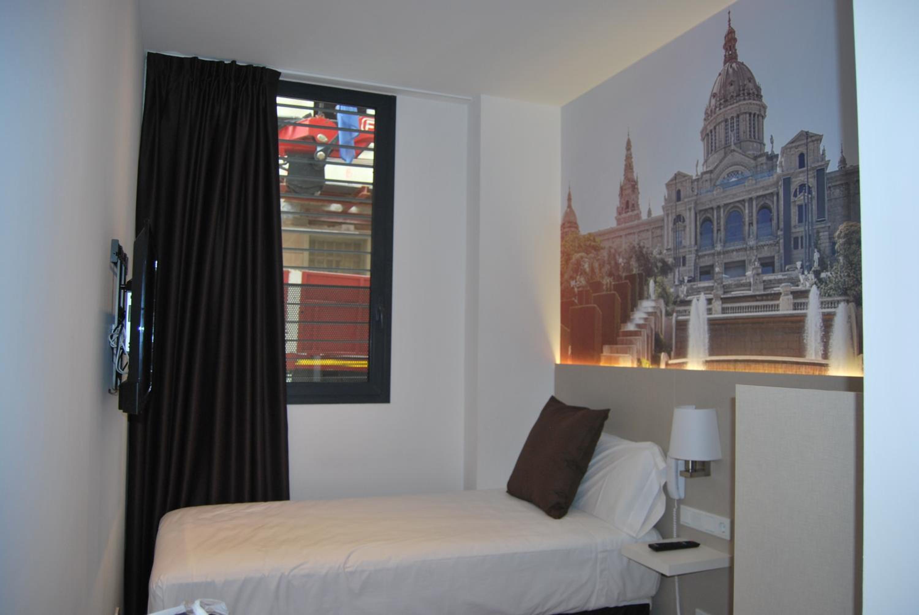 Deluxe Single Room photo 3