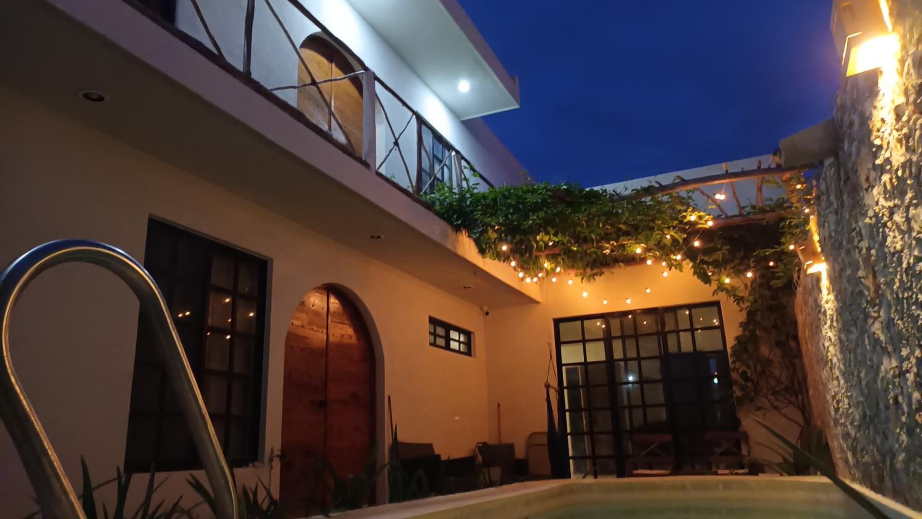 Three-Bedroom House photo 2