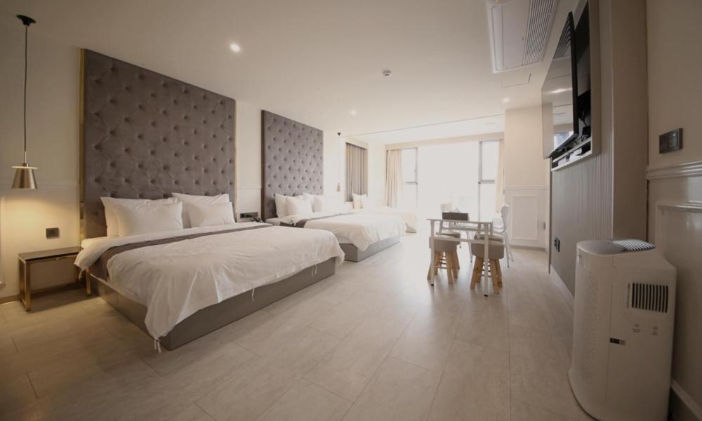 Premium Triple Room - No View