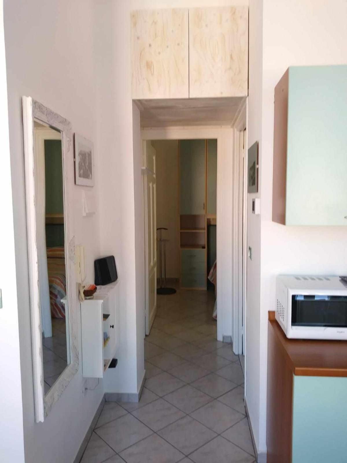Apartment - Photo 4