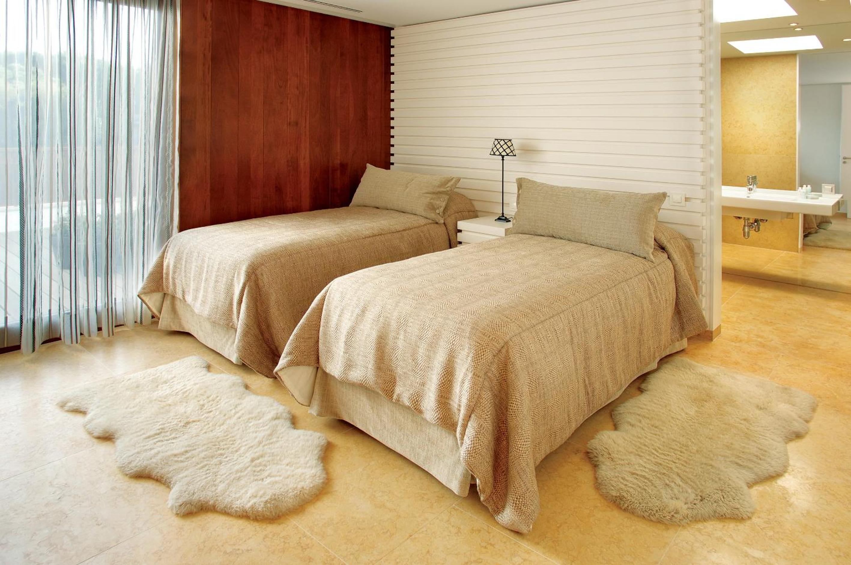 Three-Bedroom Terrace