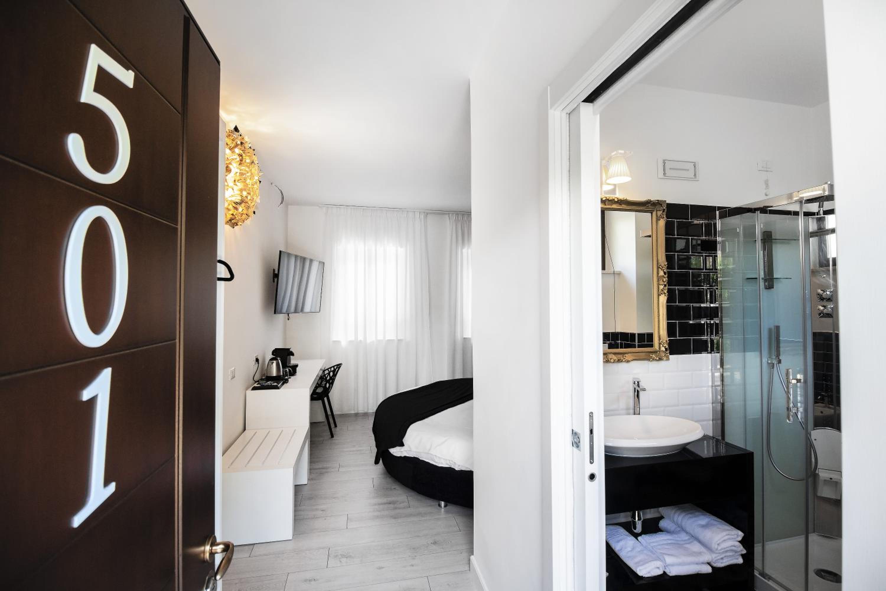 Superior Double Room - Photo 5