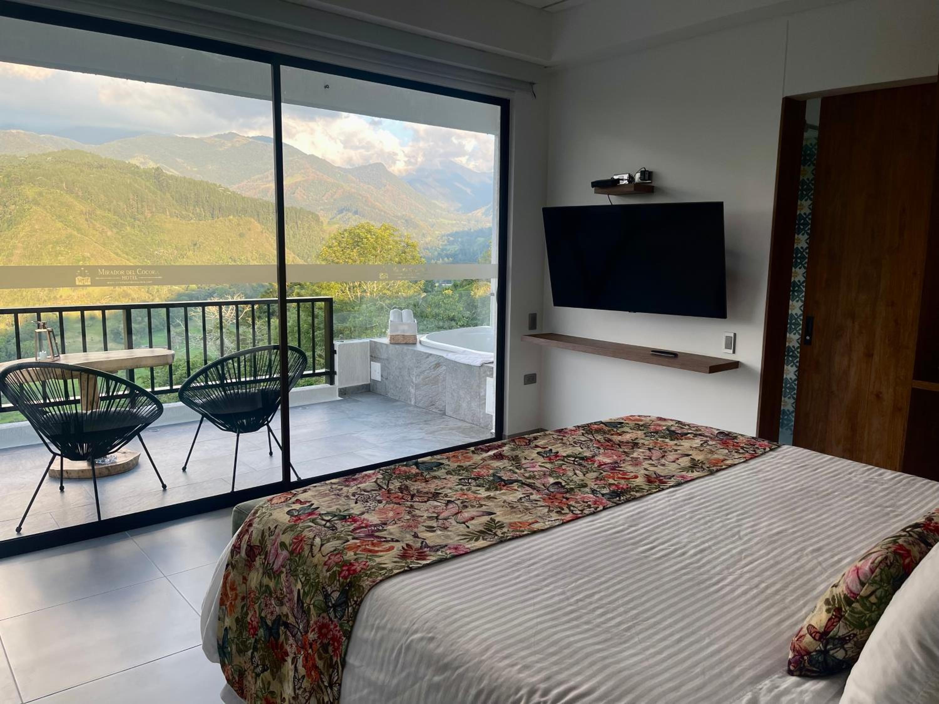 Deluxe Double Room with Terrace, Whirlpool and Mountain View