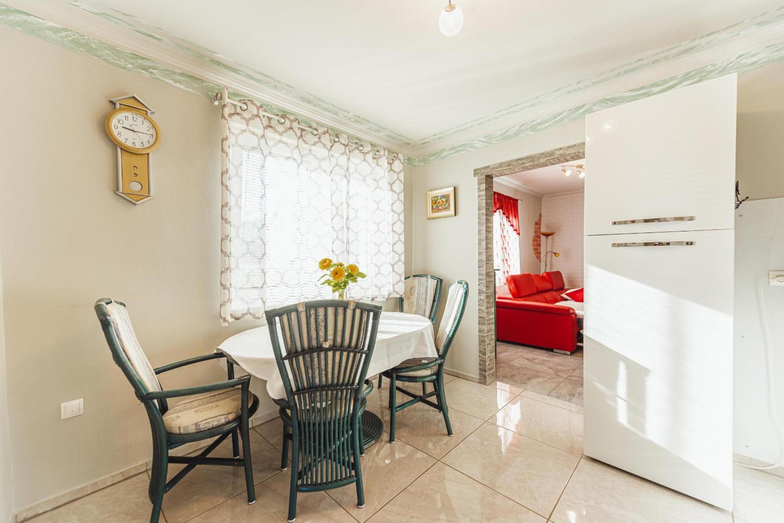 One-Bedroom Apartment with River View photo 1