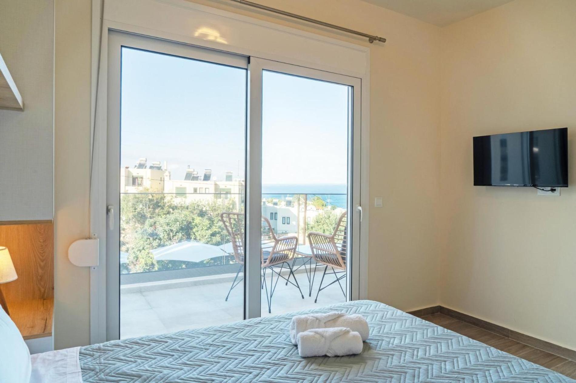 Four-Bedroom Villa photo 2