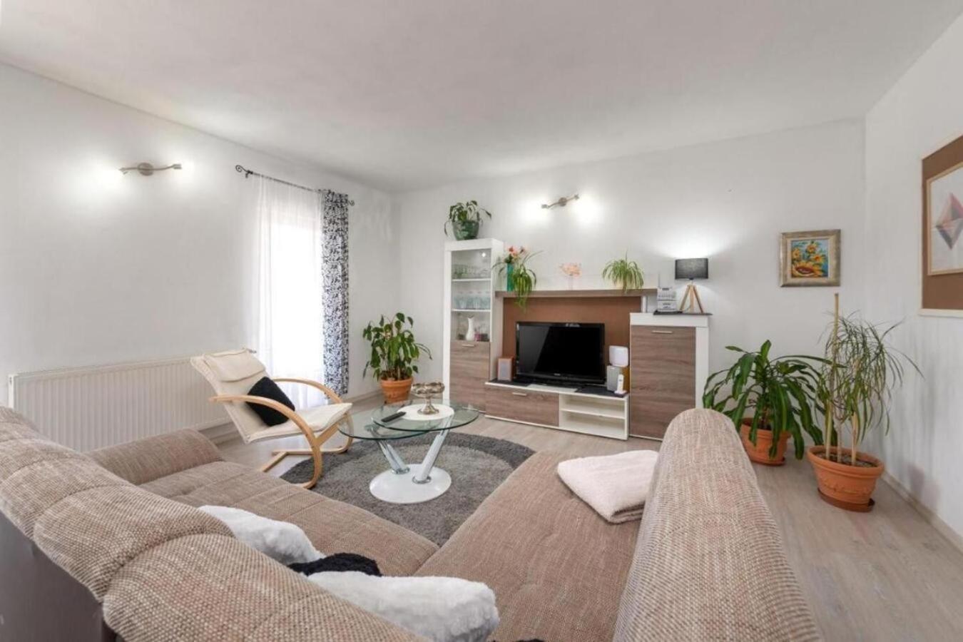 Two-Bedroom House photo 1
