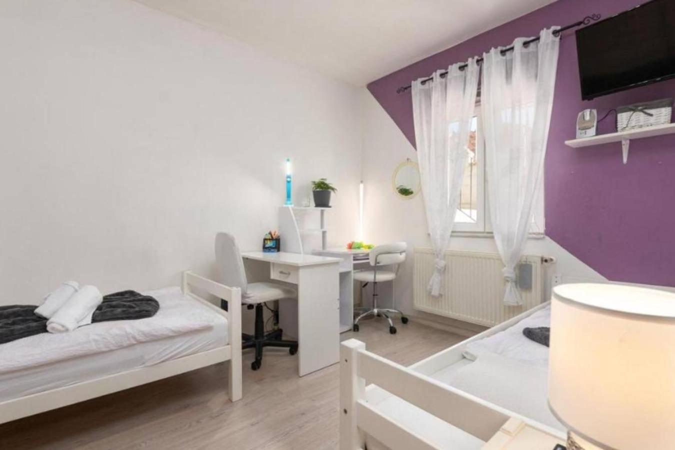 Two-Bedroom House photo 3