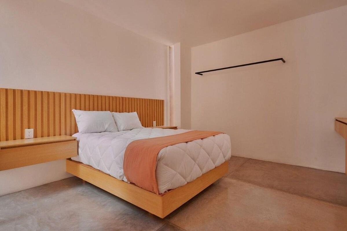Two-Bedroom House photo 3
