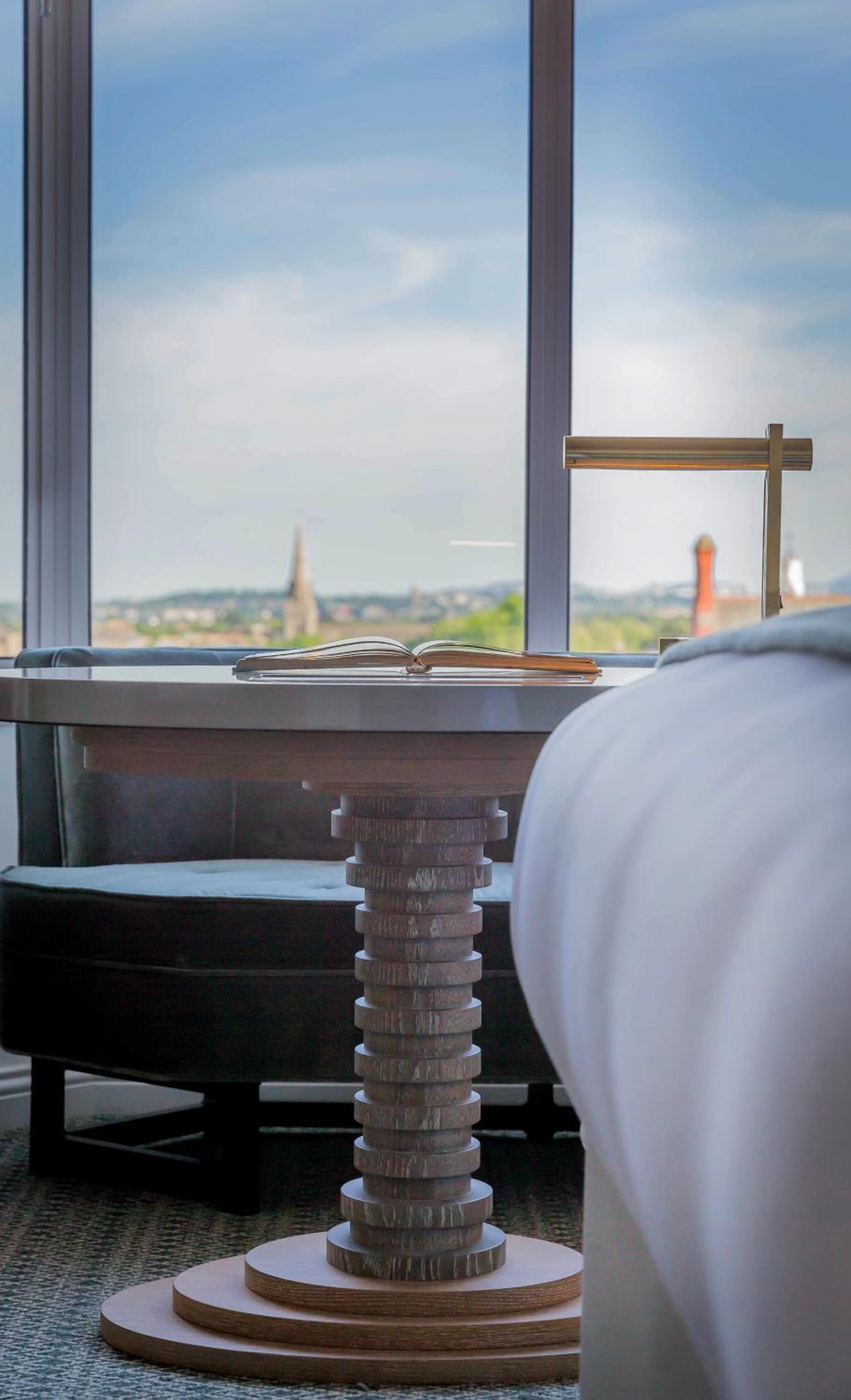 Premier King Room with View