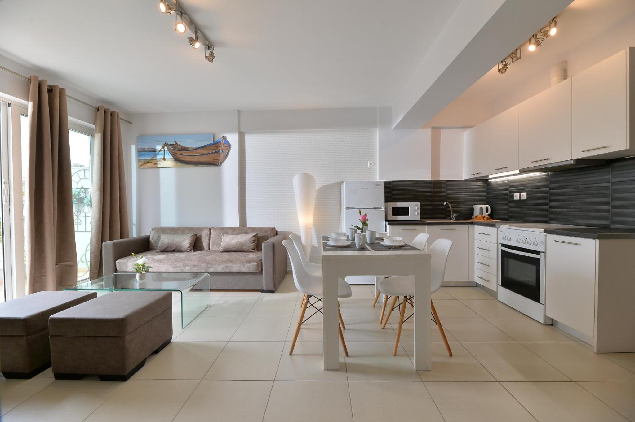 Deluxe Family Apartment photo 1