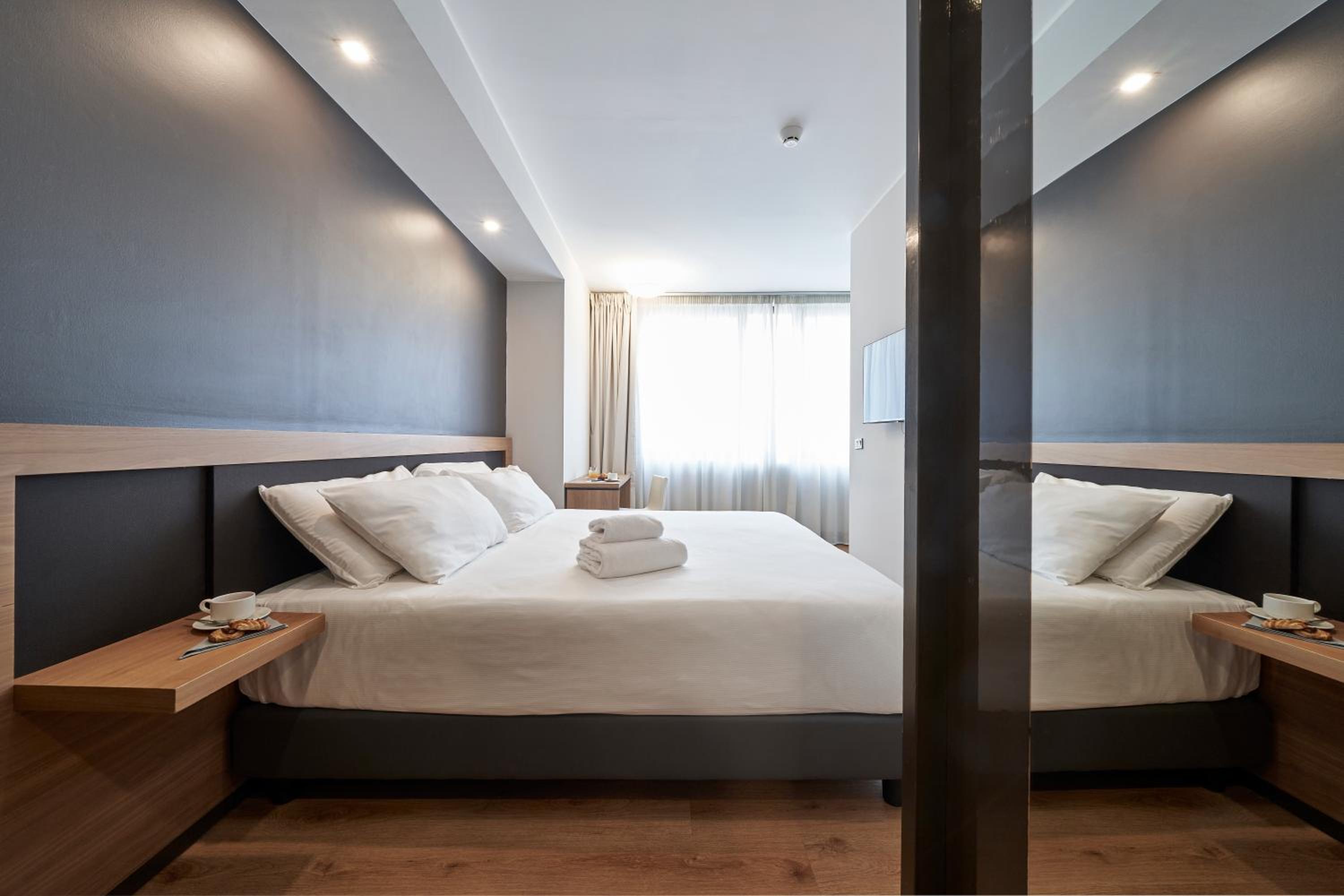 Superior Double or Twin Room photo 2