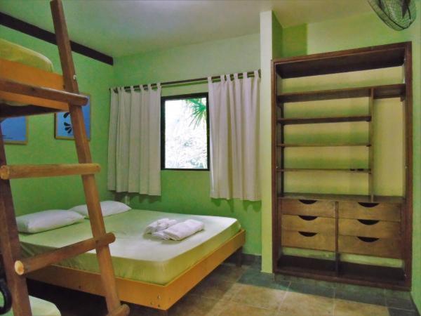 Quadruple Room with Garden View photo 1