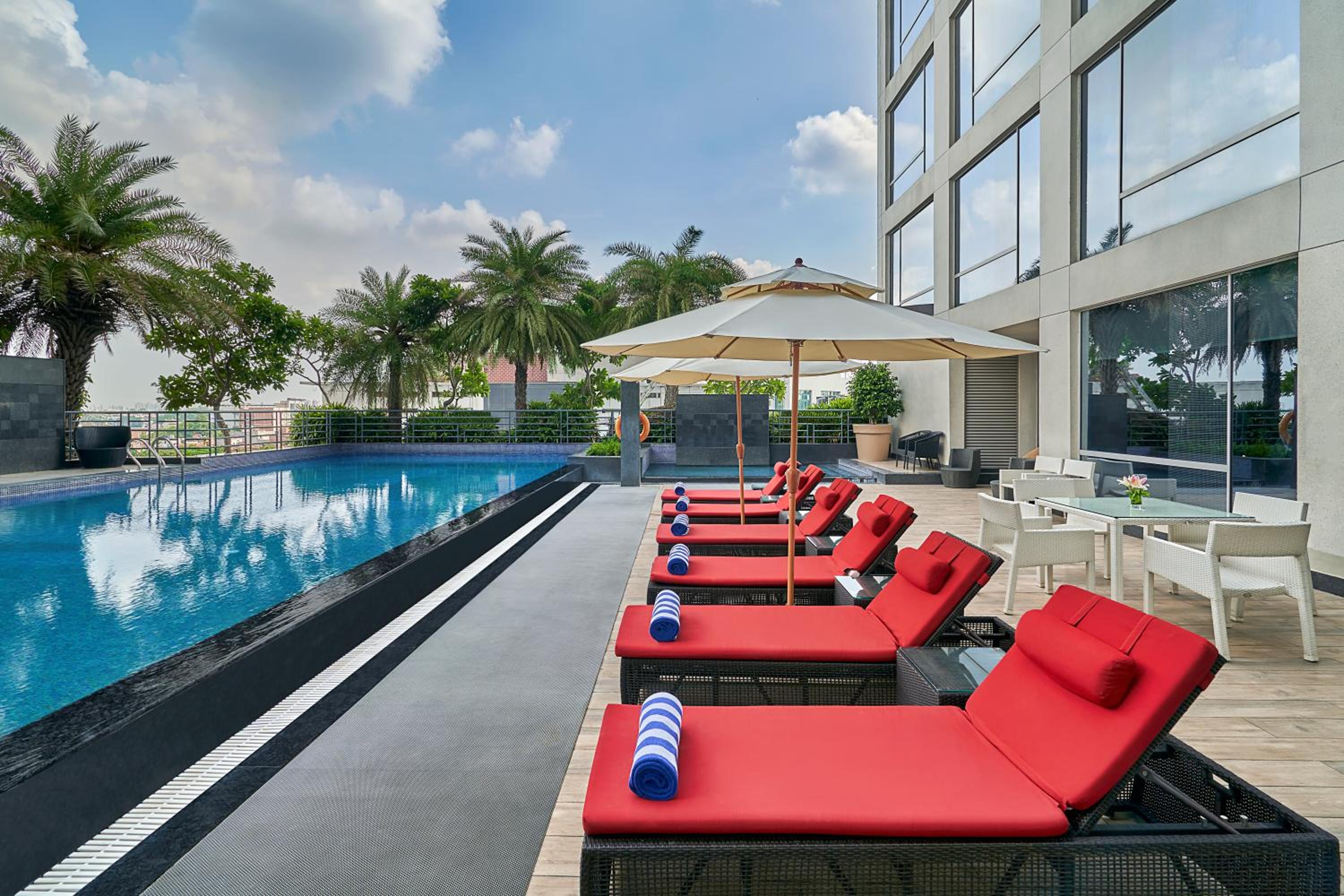 Twin Room with Pool View | 20% discount on Food & Soft Beverage (No IRD) & Laundry