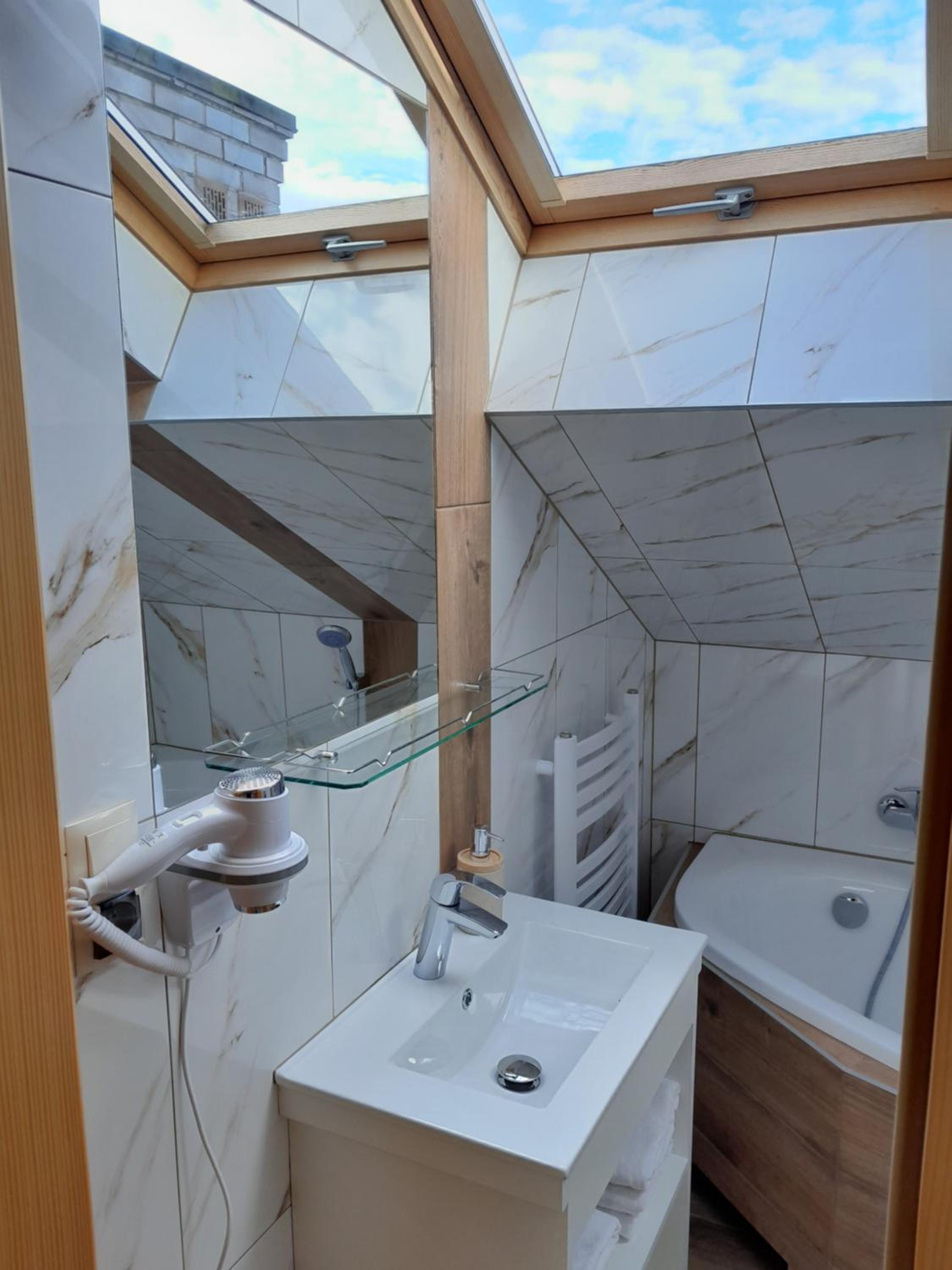 Three-Bedroom Apartment - Photo 9