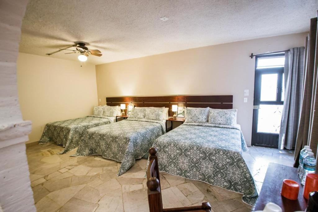 Comfort Triple Room with Shower - Photo 2