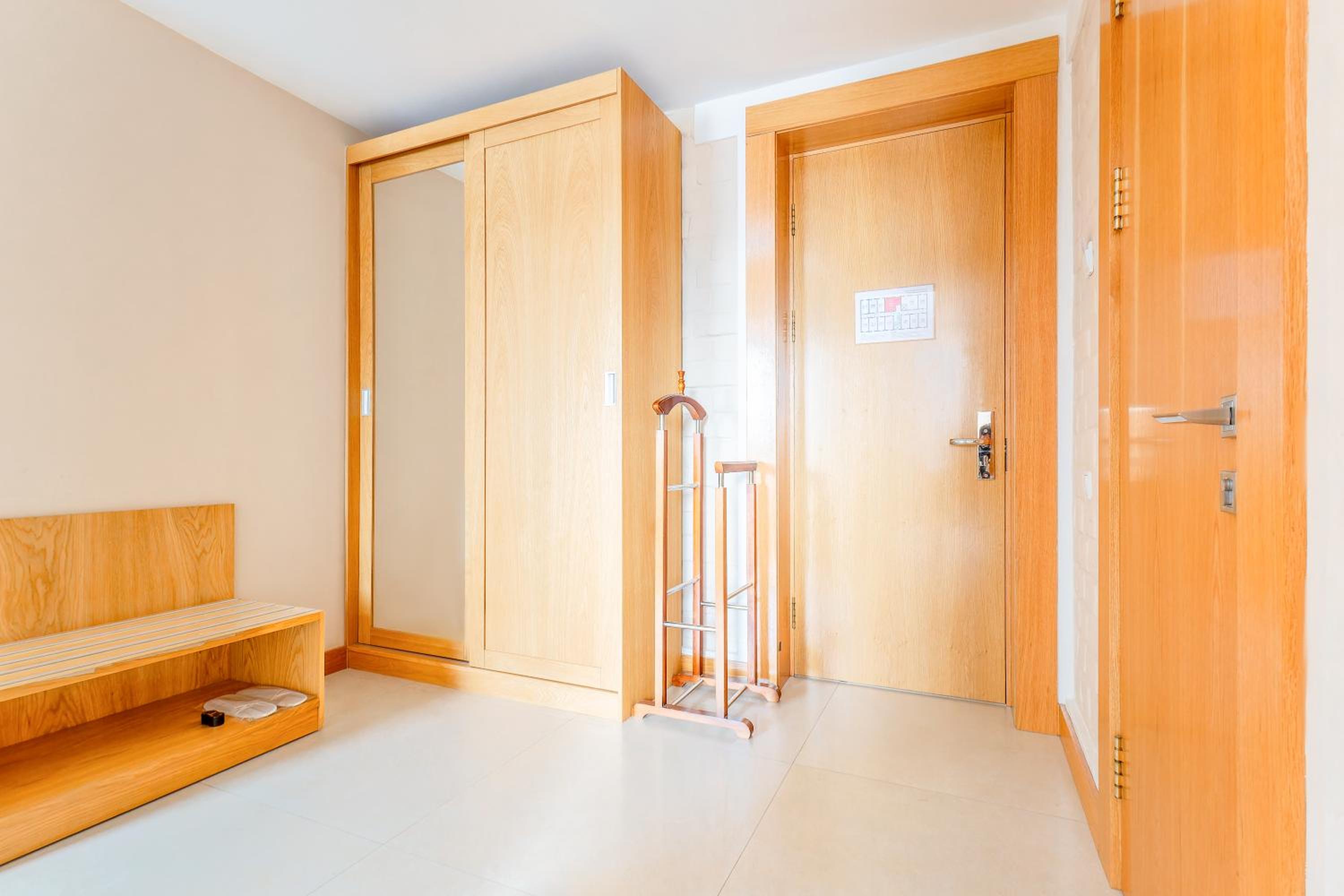 King Suite - Photo 12