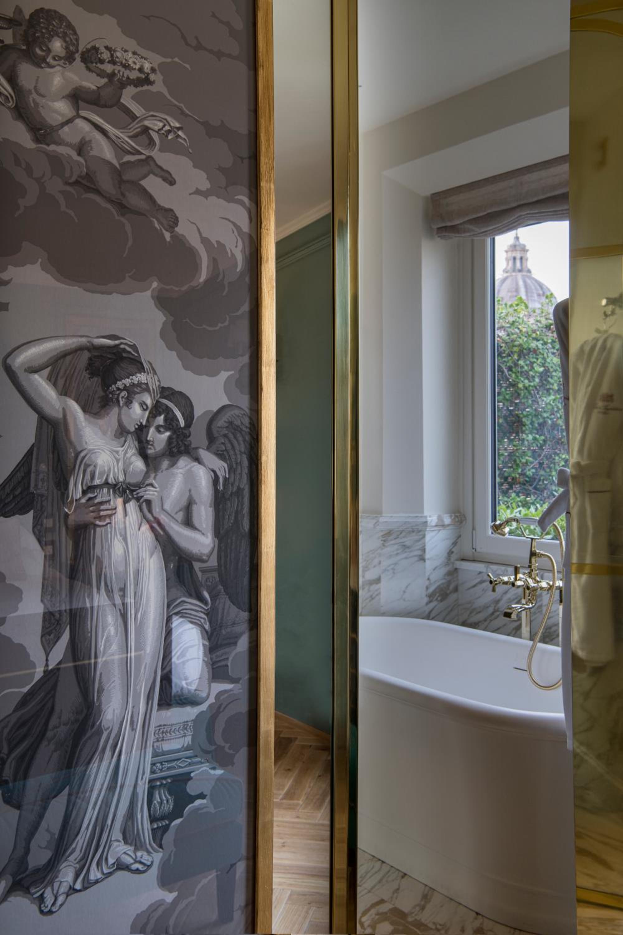 Penthouse Suite thumbnail 5
