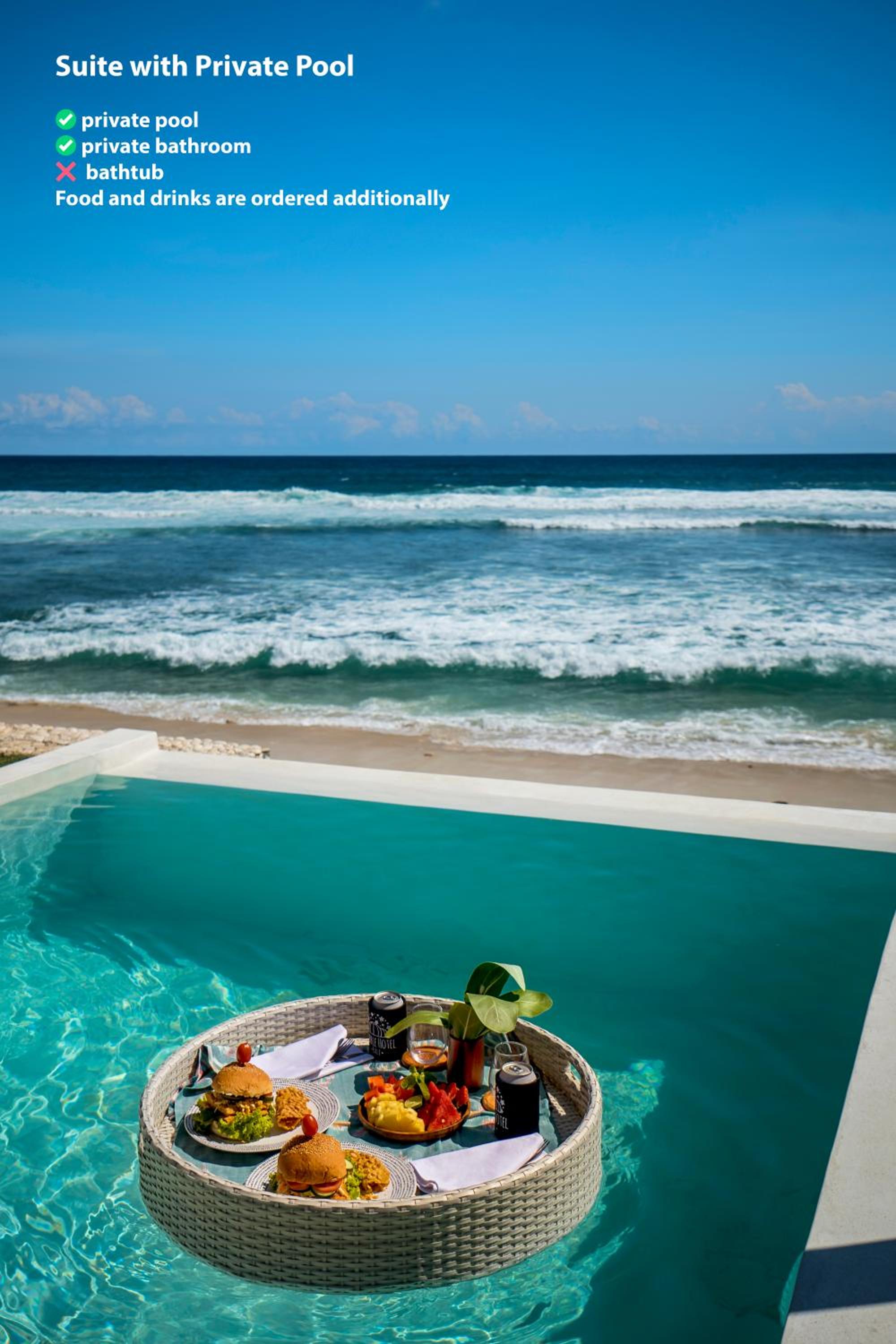 Suite with Private Pool - Photo 2