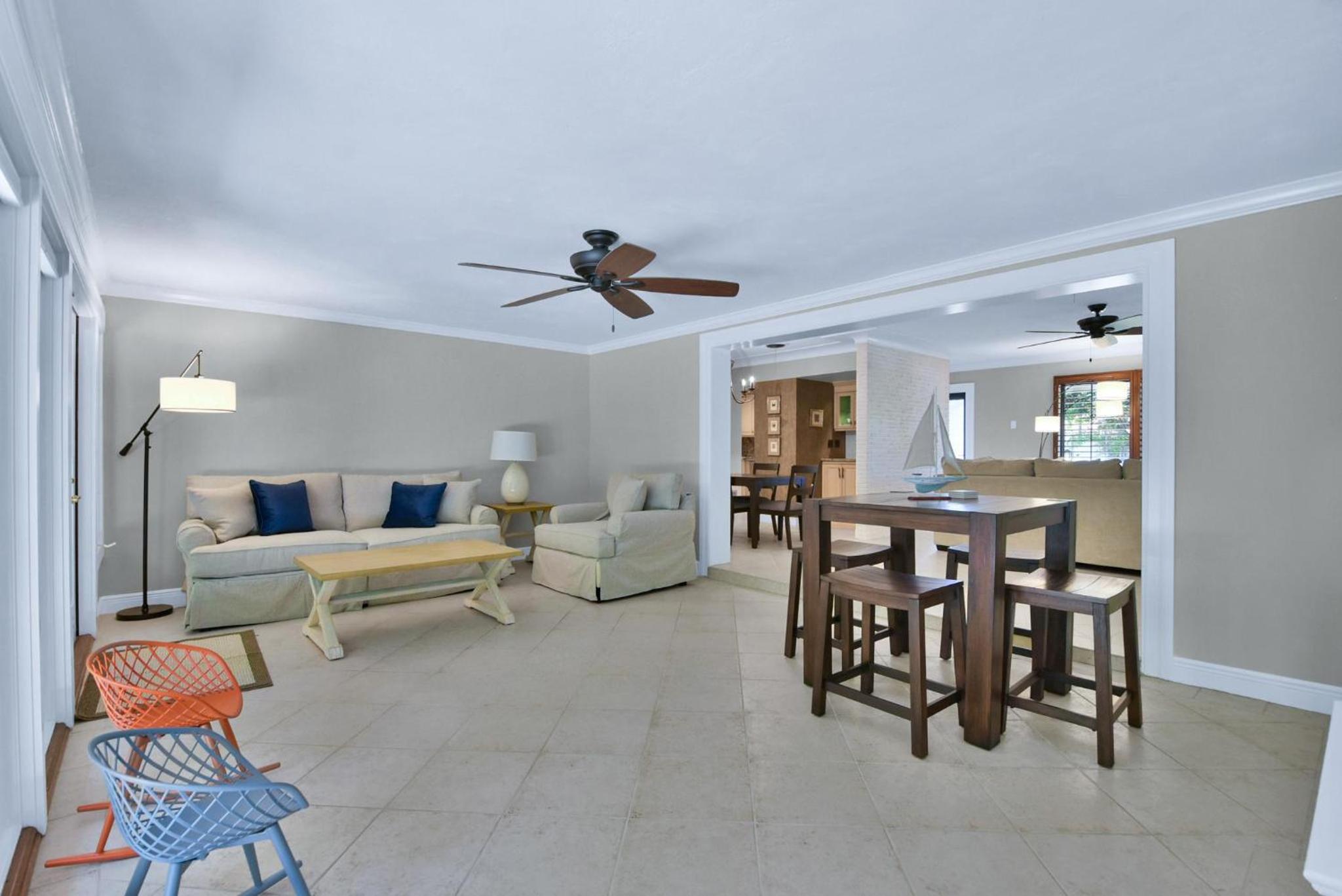 Three-Bedroom Vacation Home  photo 2